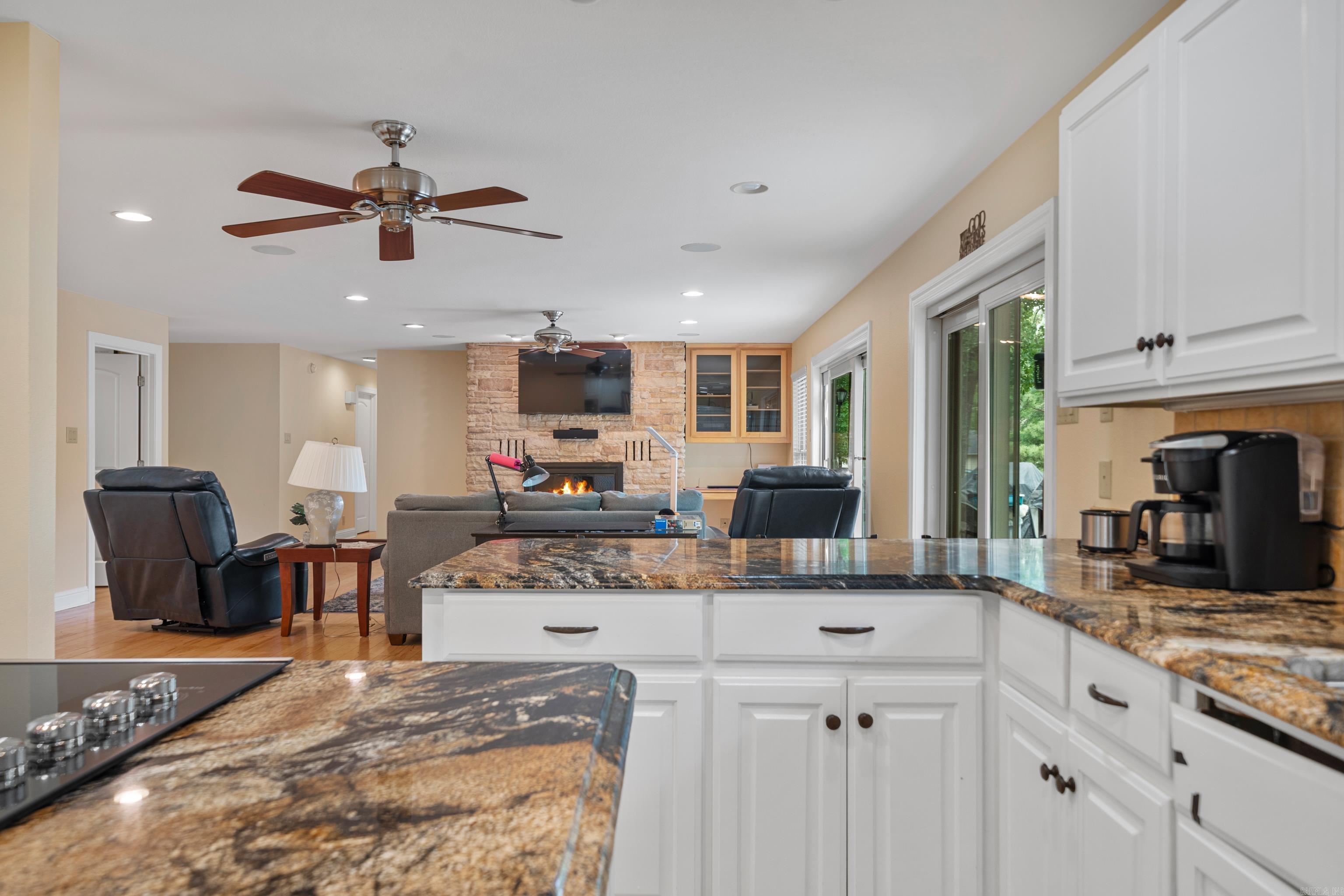 Clints Lakeshore - Residential