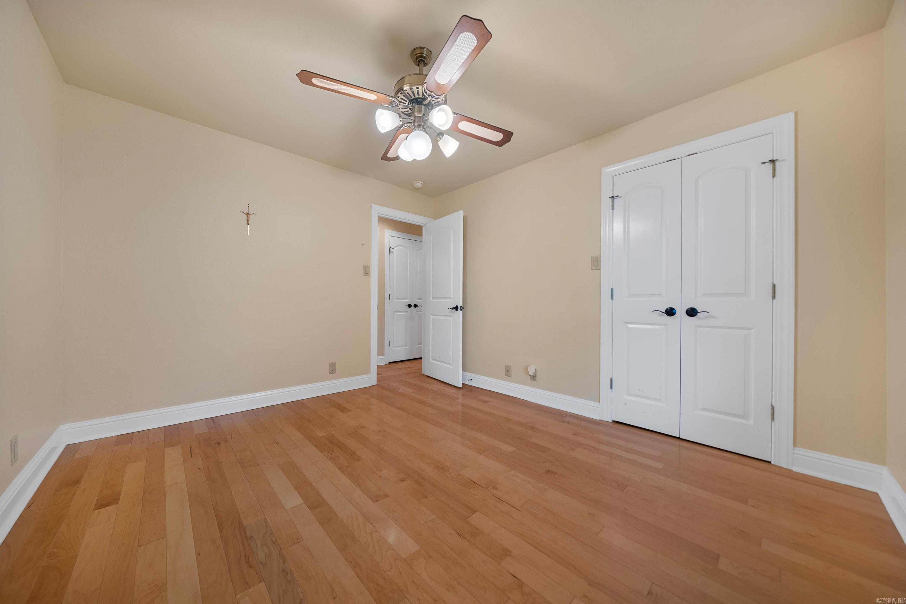 Clints Lakeshore - Residential