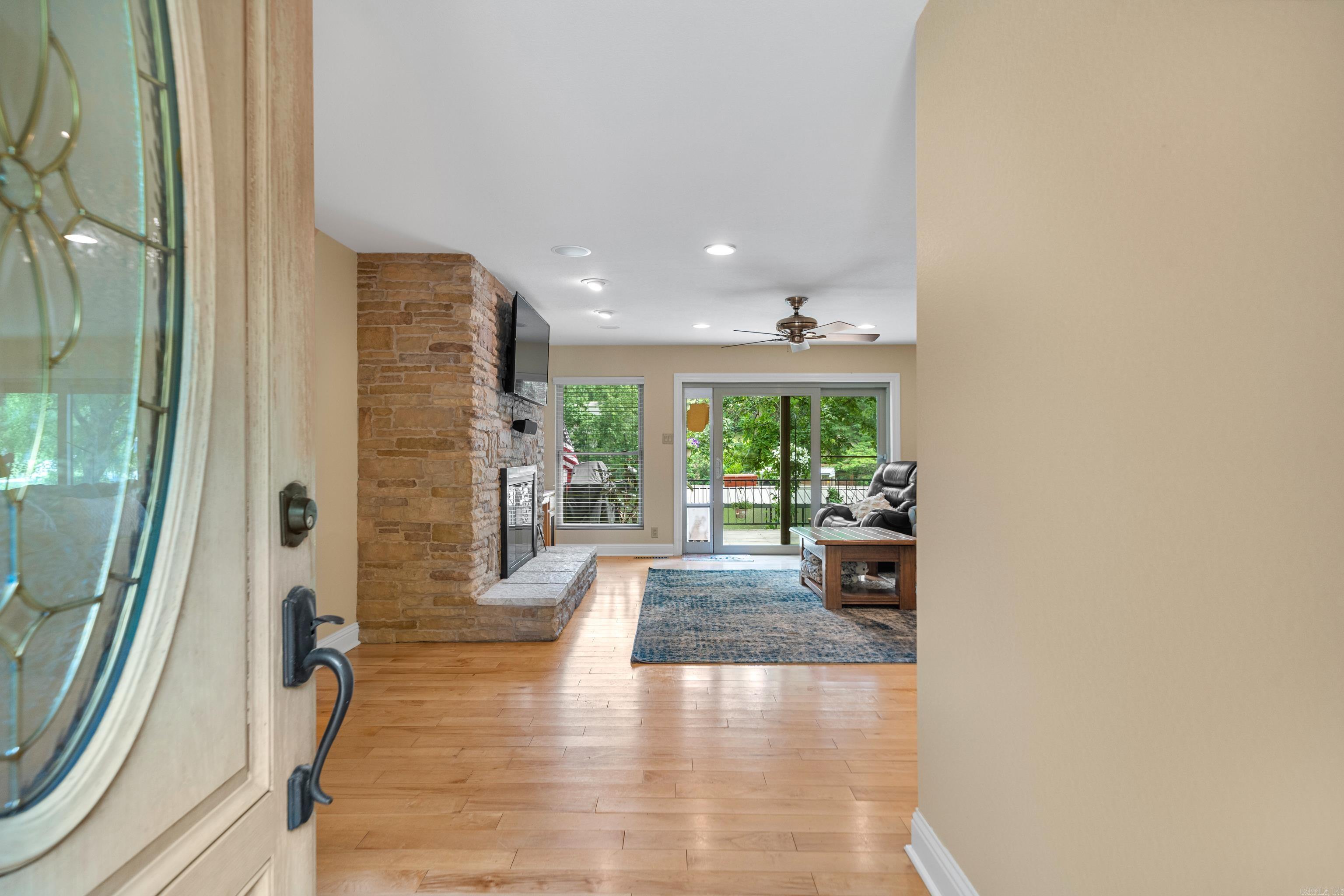 Clints Lakeshore - Residential