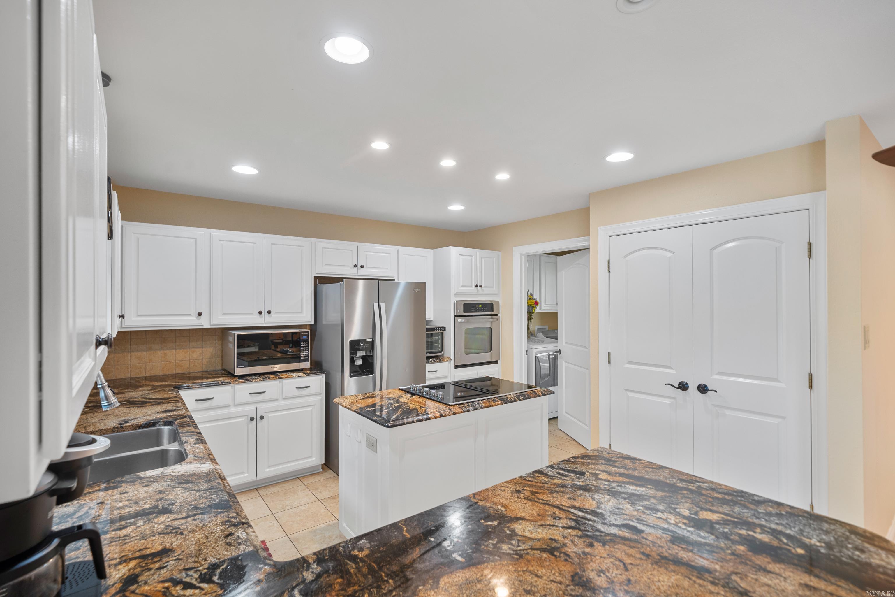 Clints Lakeshore - Residential