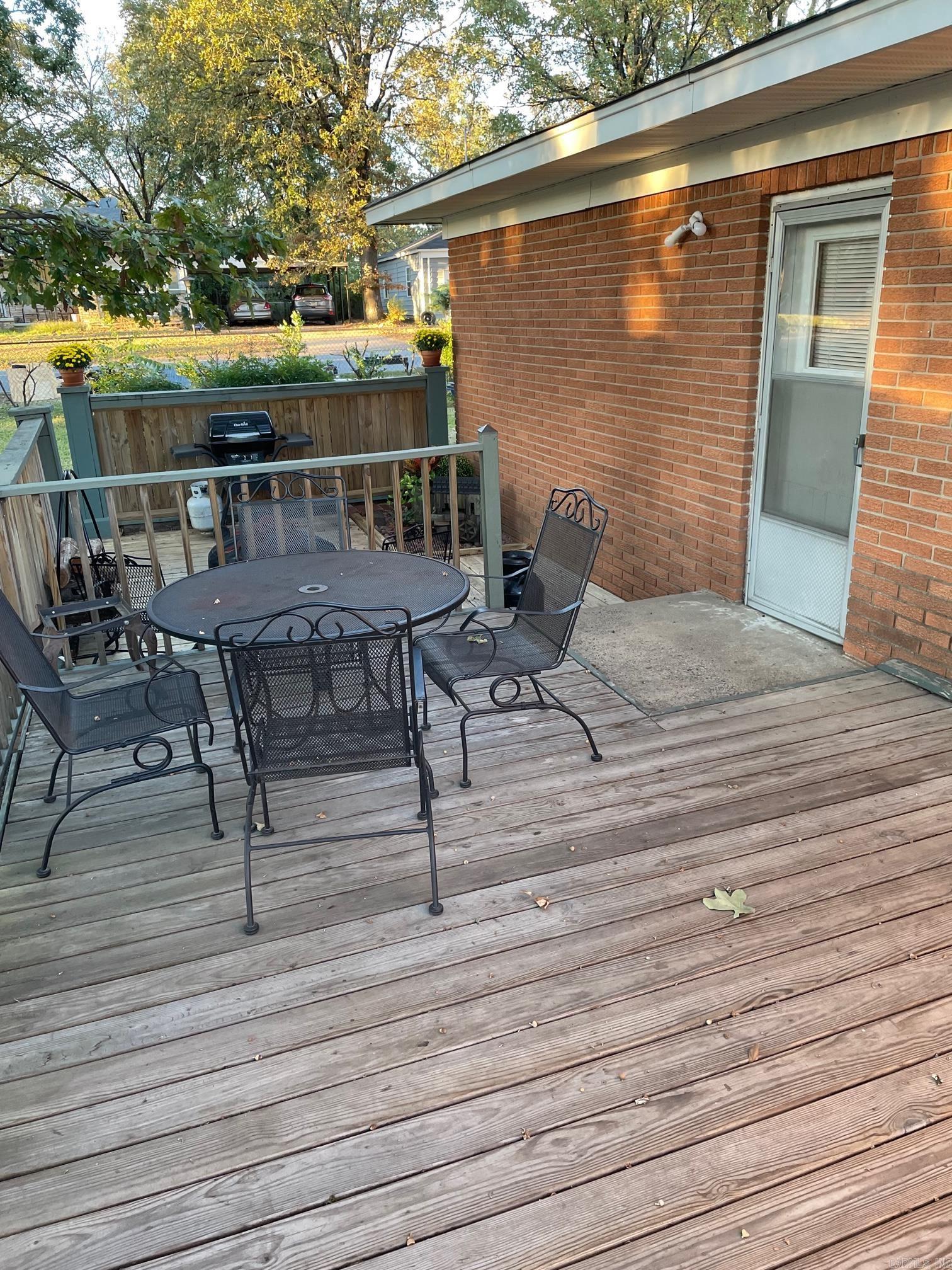 BROADVIEW - Residential