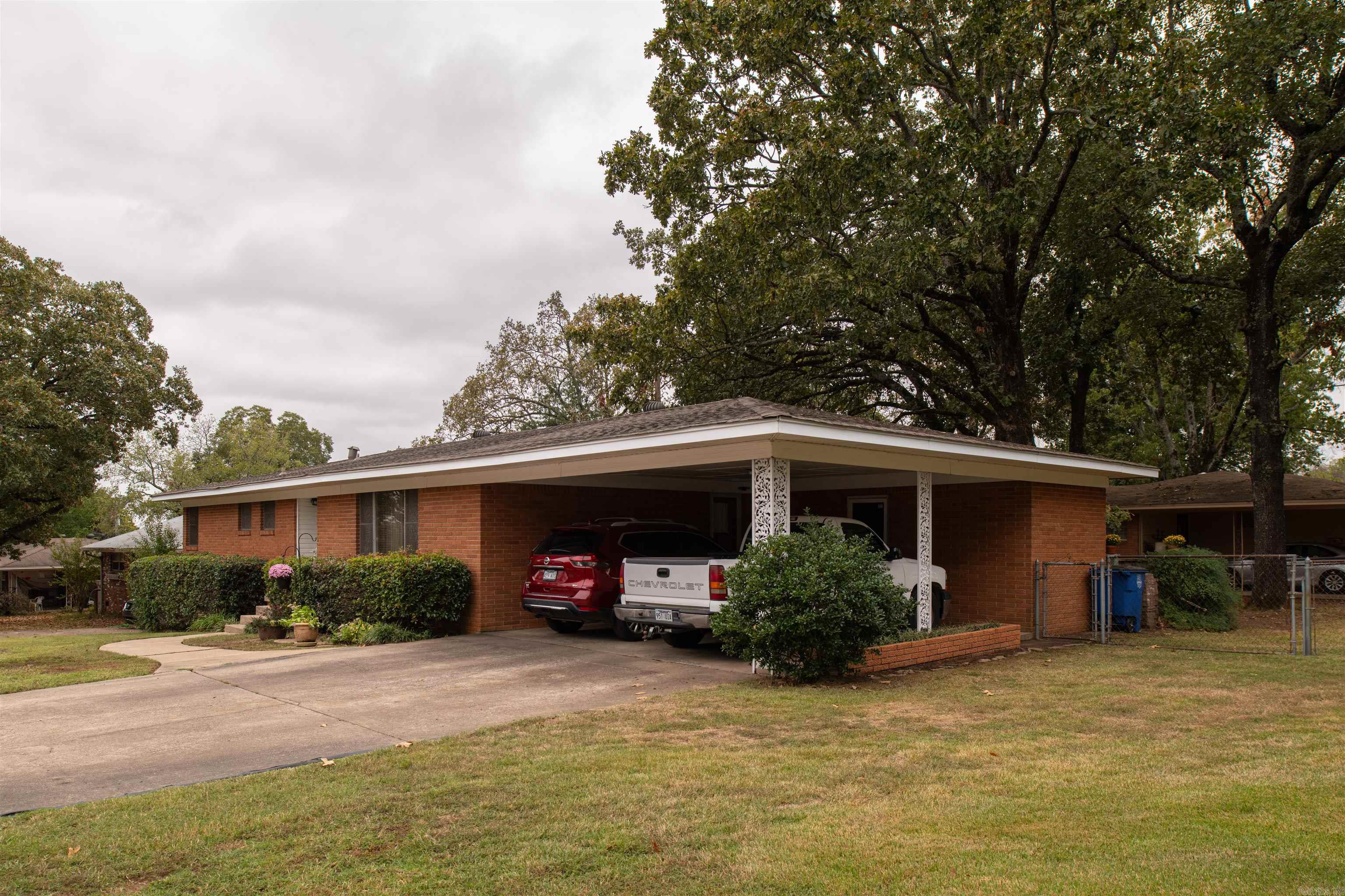 BROADVIEW - Residential