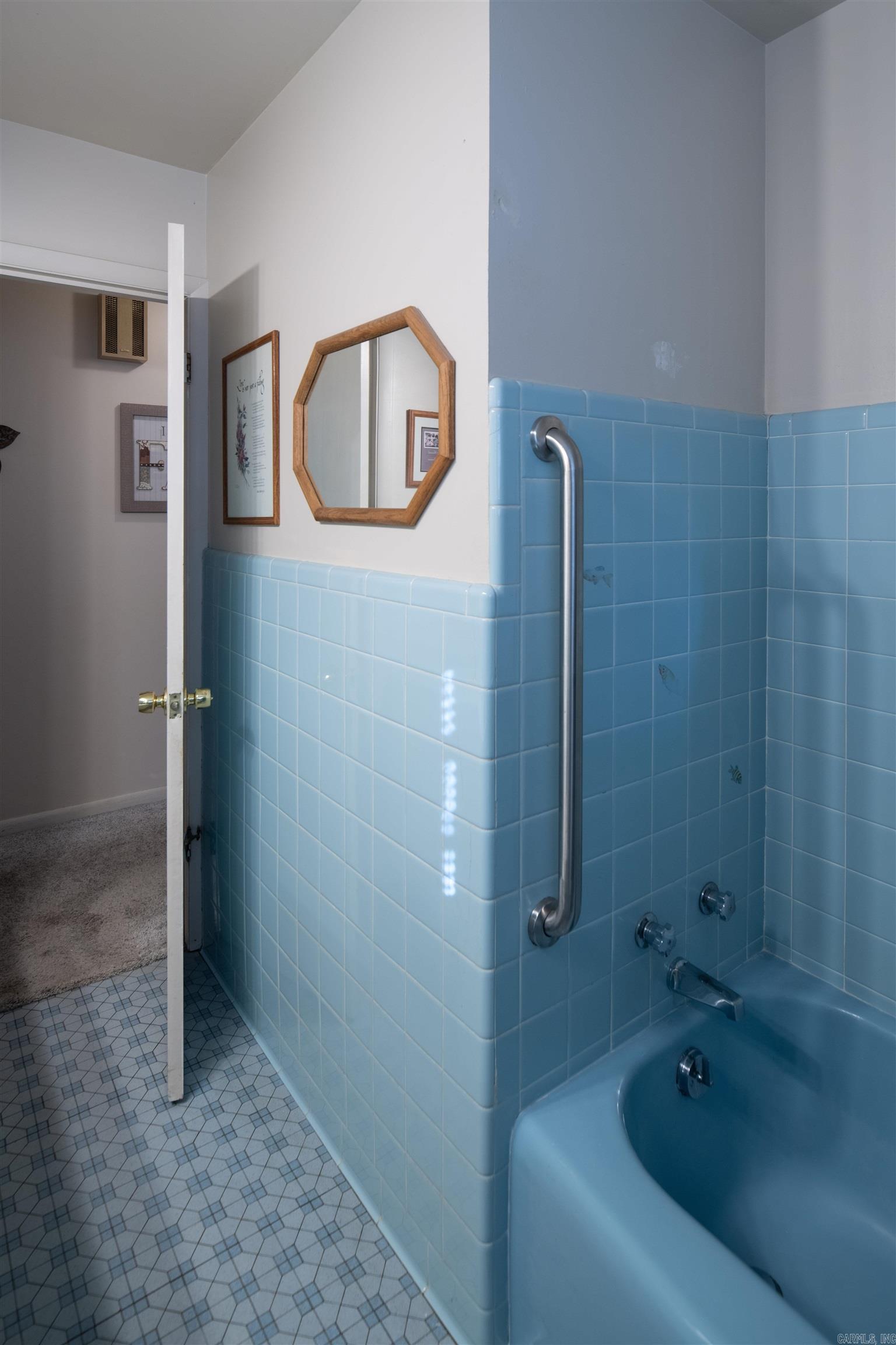 BROADVIEW - Residential