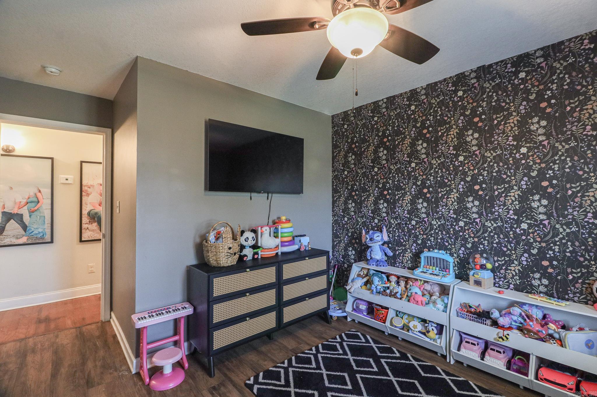 Criss - Residential