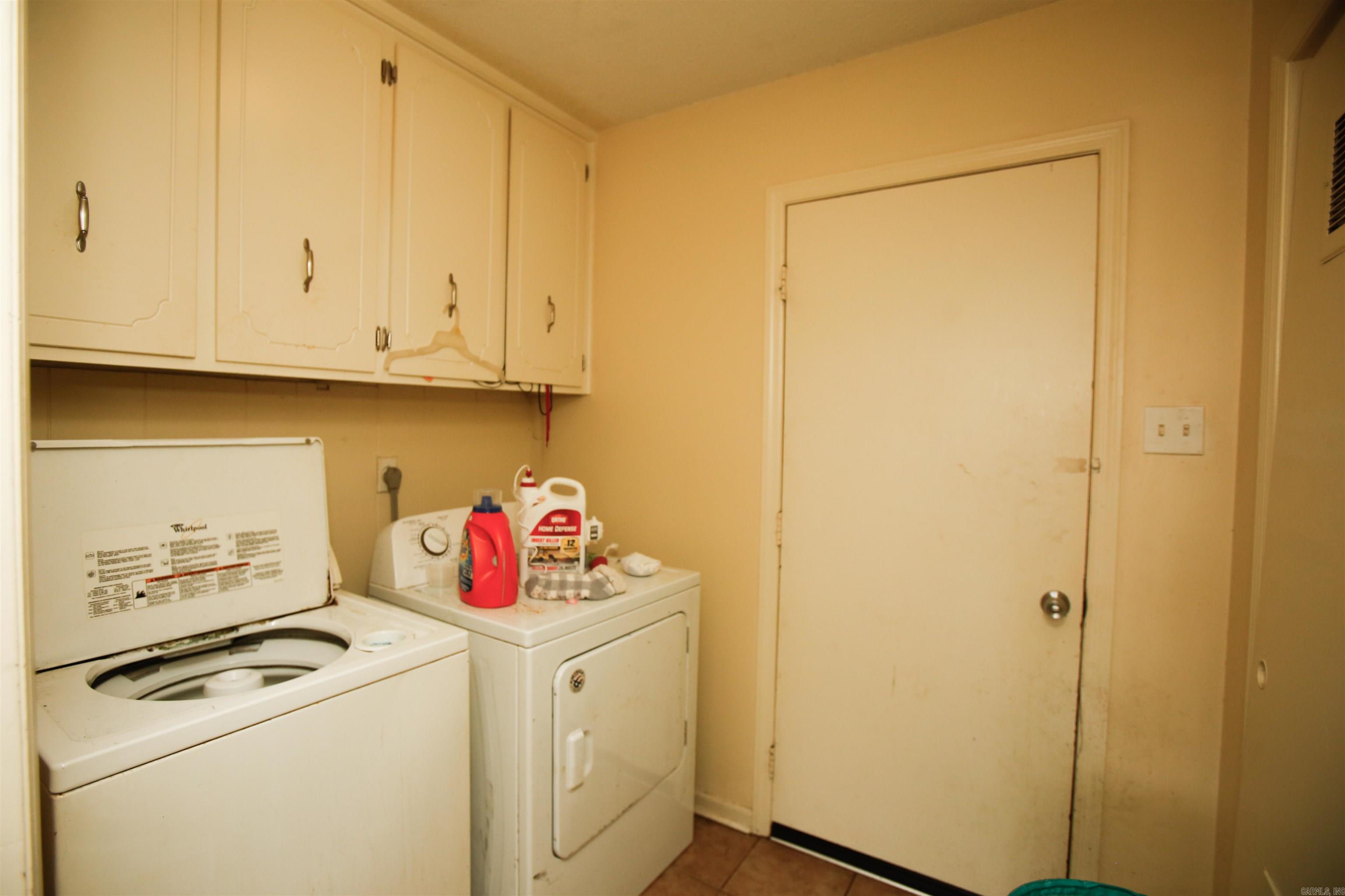 CAPITAL PLACE - Residential