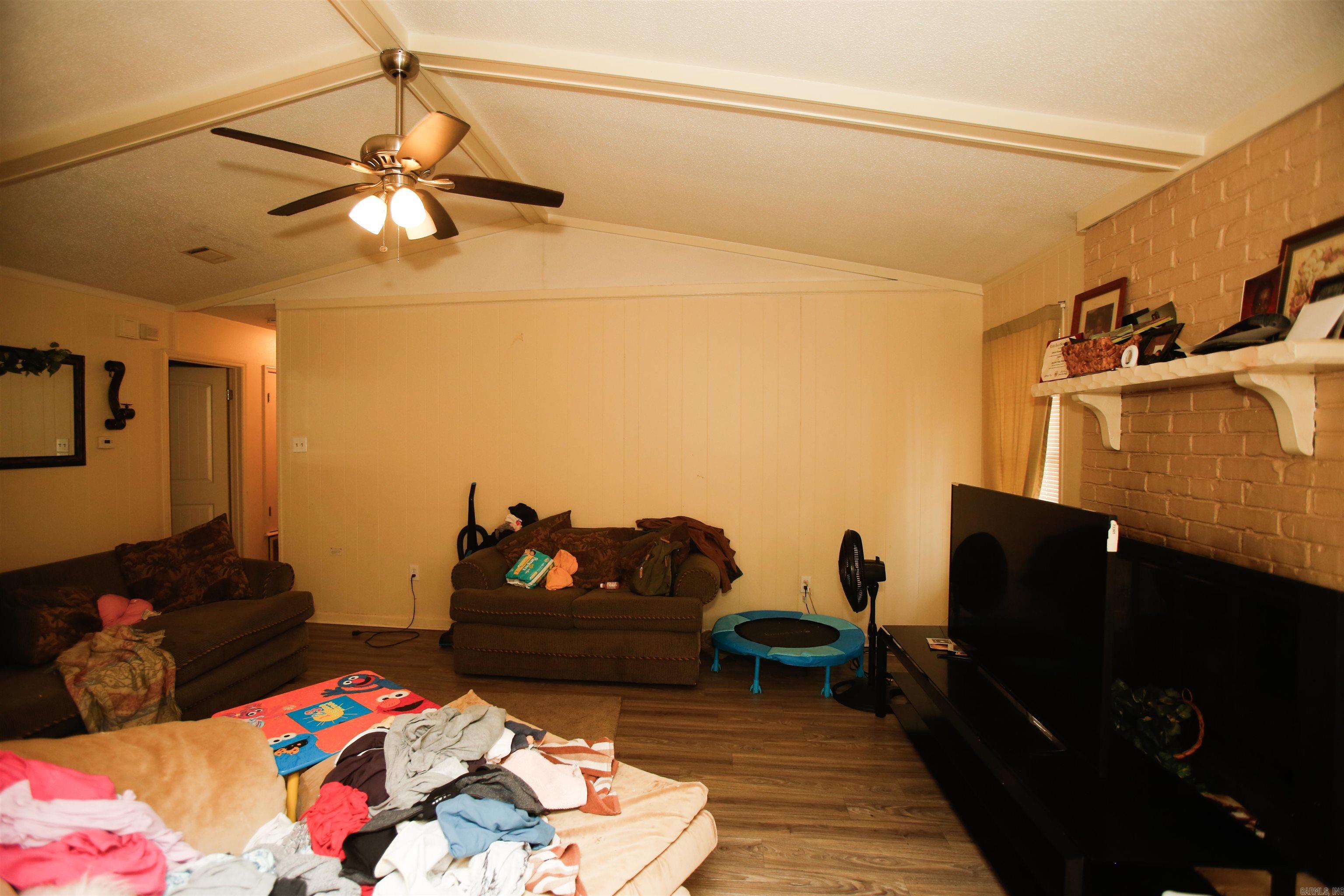 CAPITAL PLACE - Residential