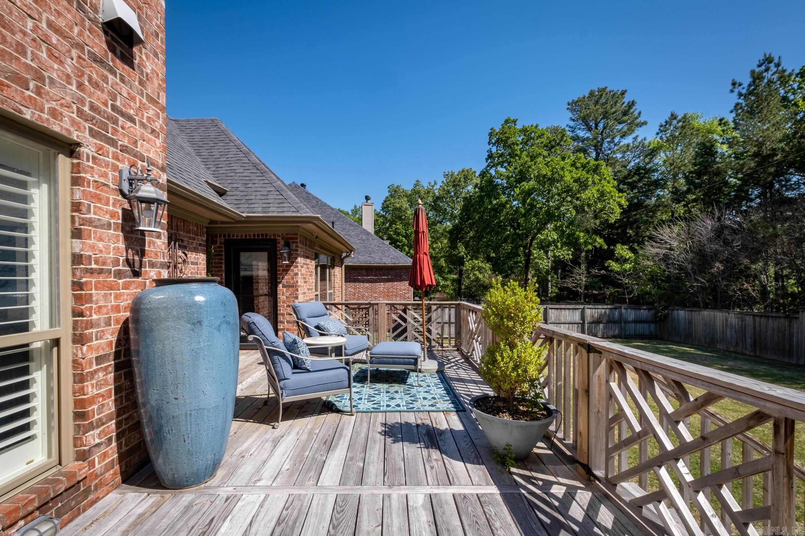 CHENAL VALLEY MARGEUAX - Residential