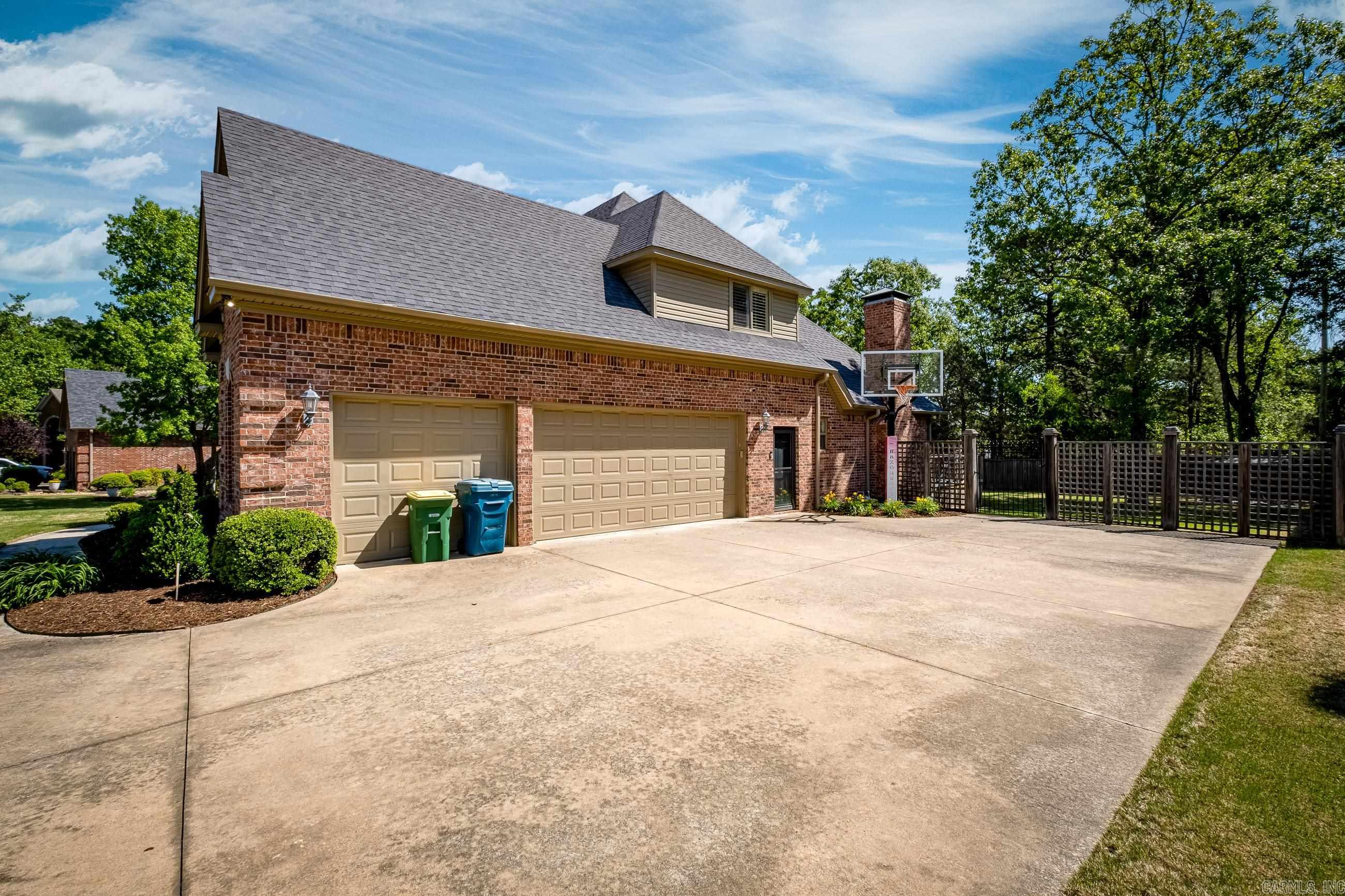 CHENAL VALLEY MARGEUAX - Residential