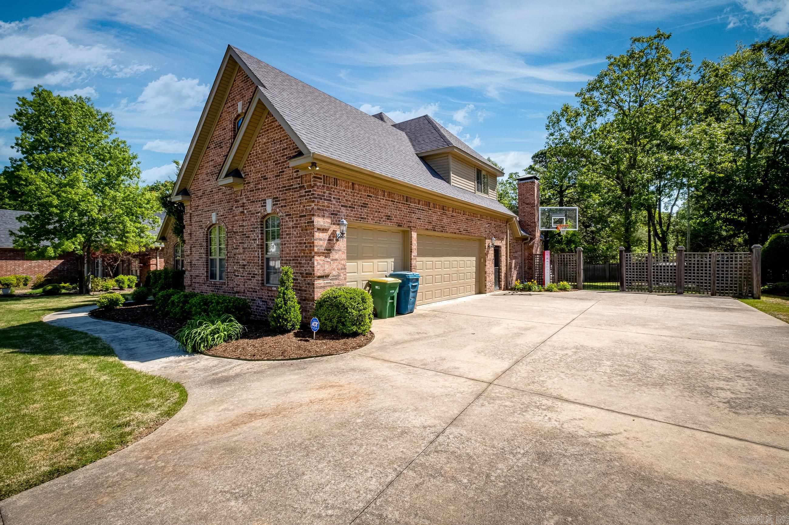 CHENAL VALLEY MARGEUAX - Residential