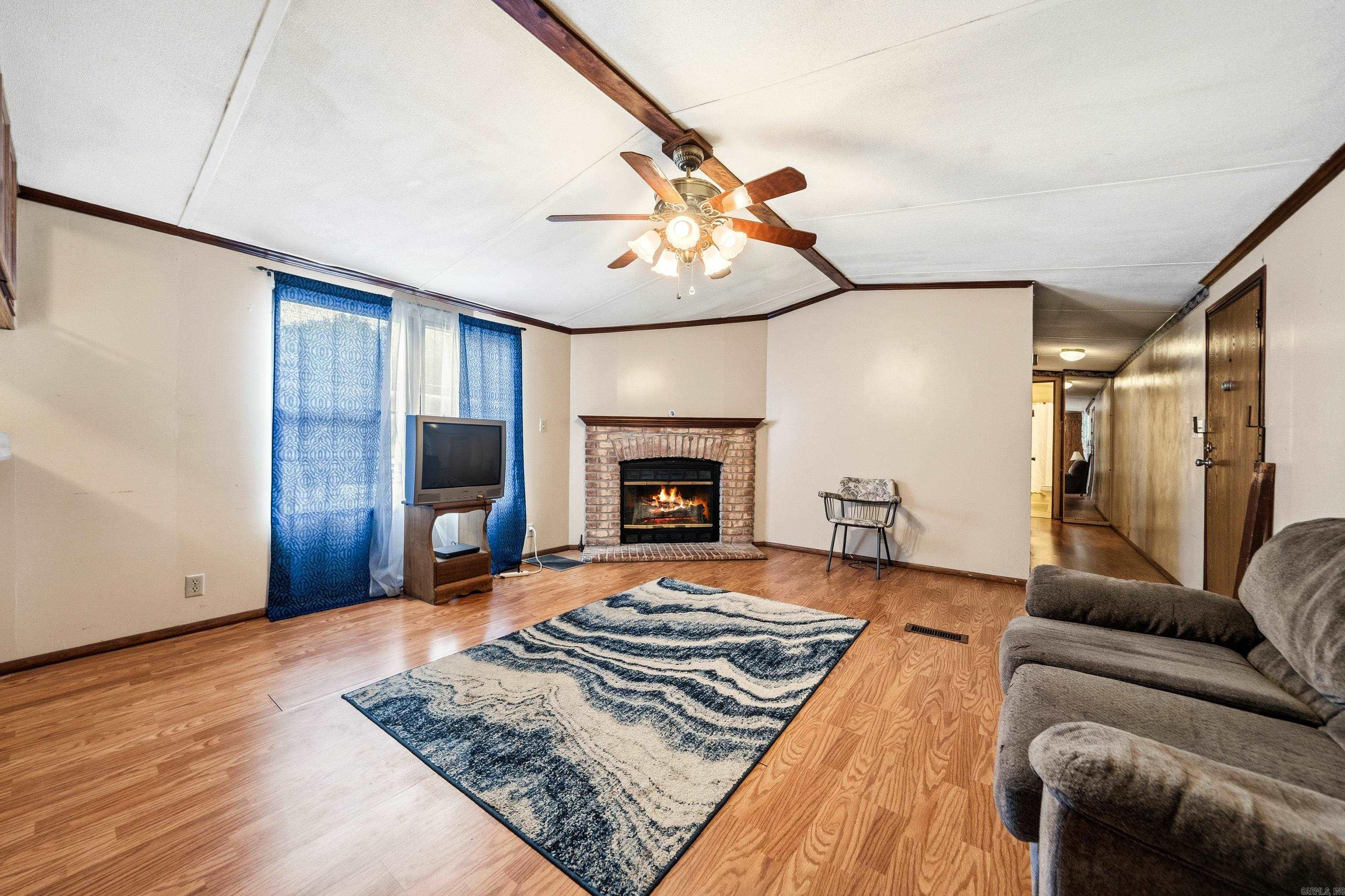 Lake Hamilton Outside - Residential