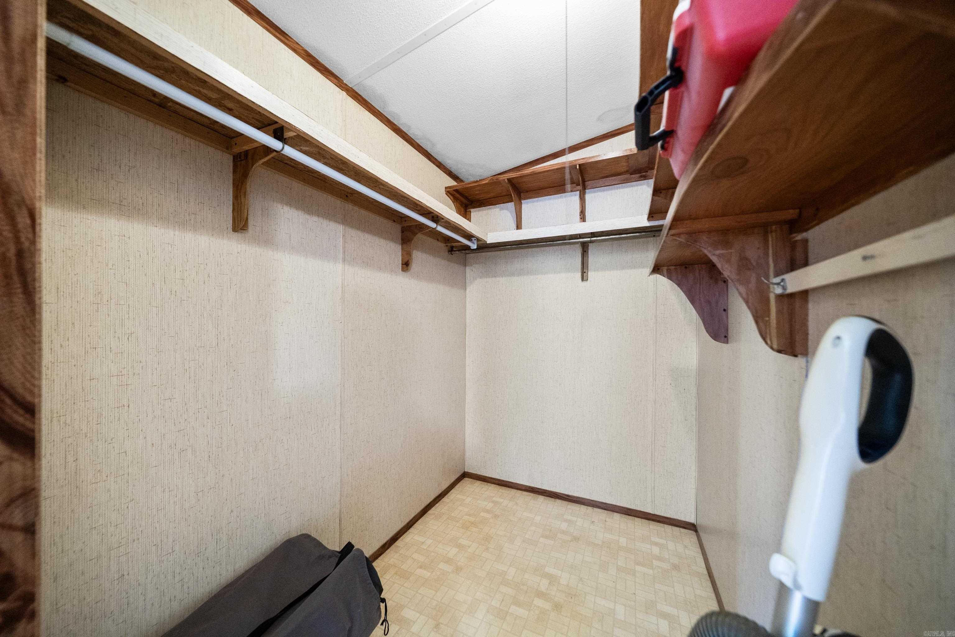 Lake Hamilton Outside - Residential