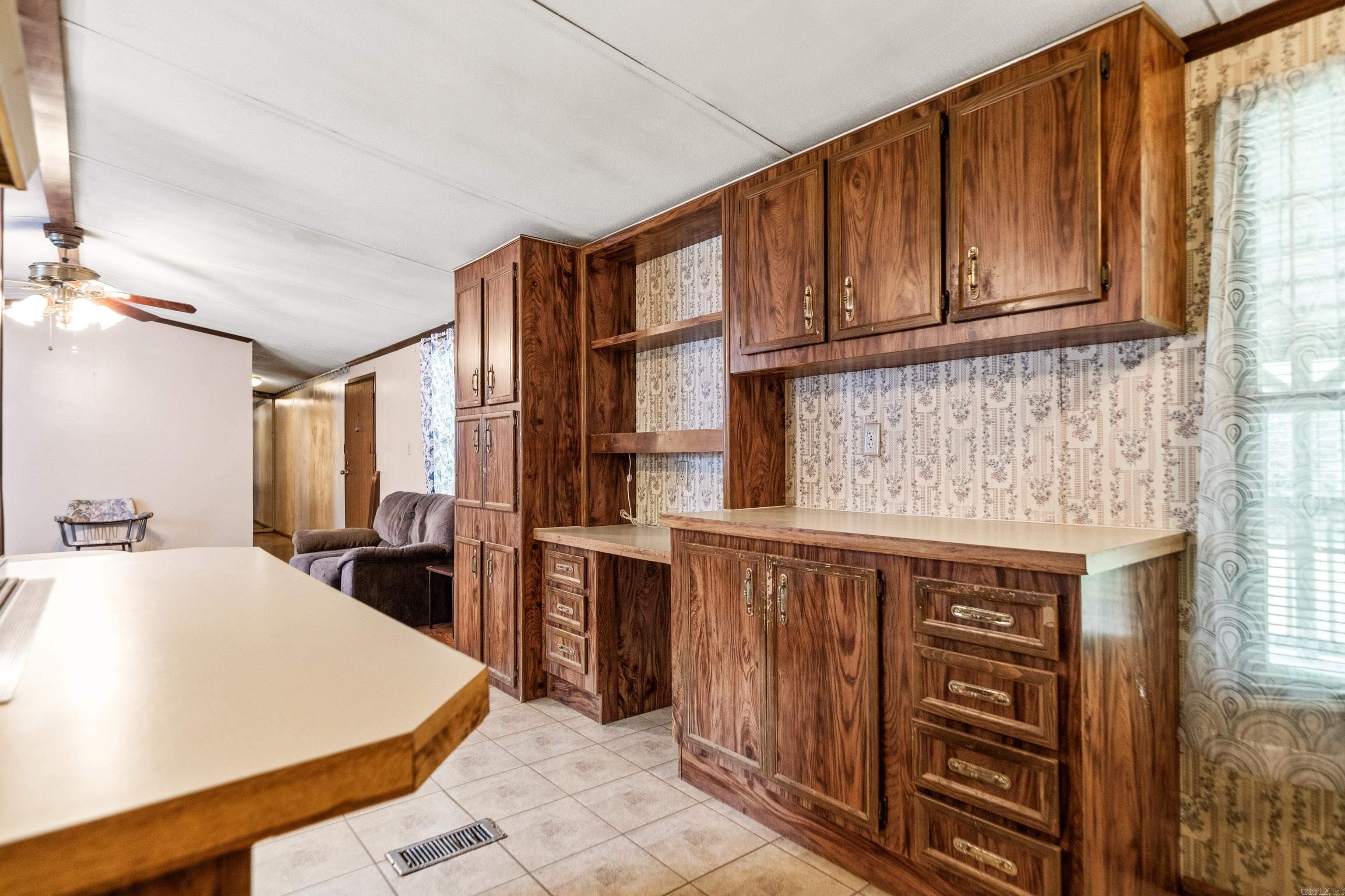 Lake Hamilton Outside - Residential