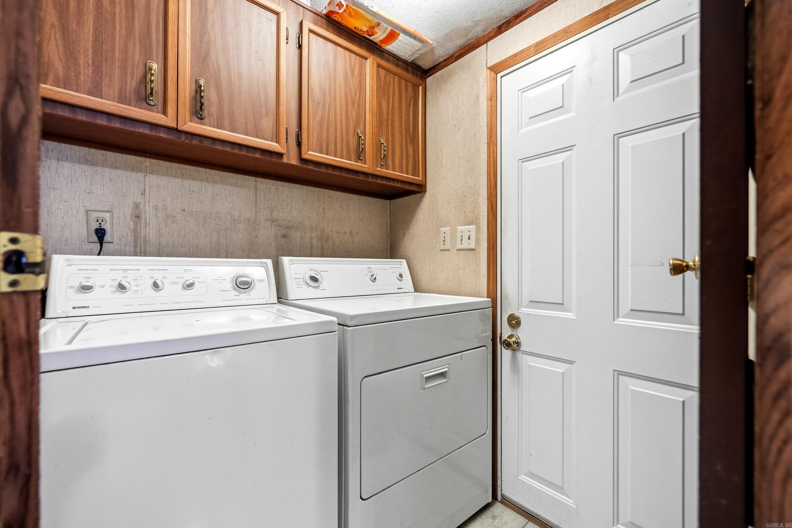 Lake Hamilton Outside - Residential