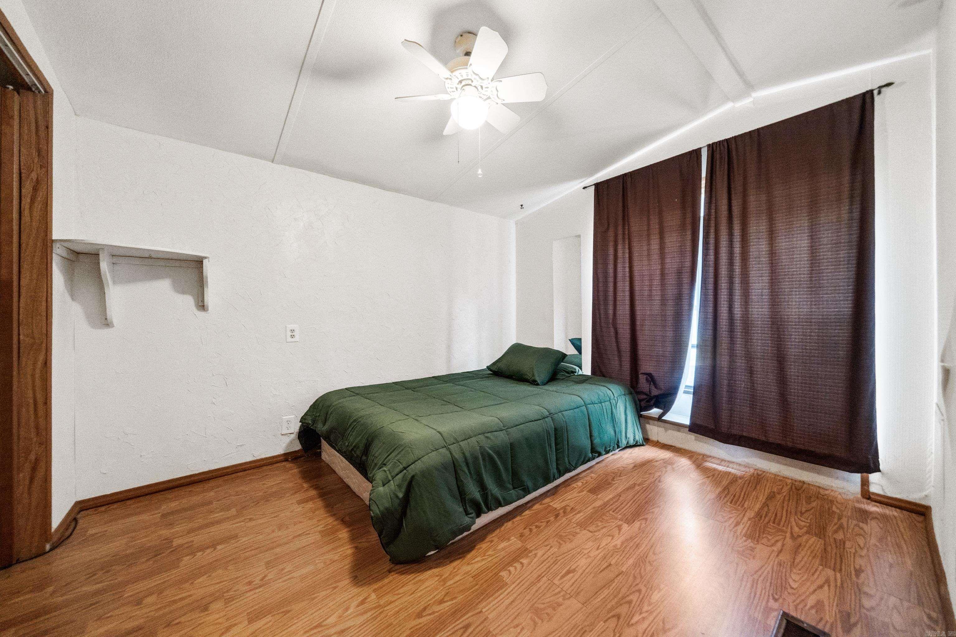 Lake Hamilton Outside - Residential