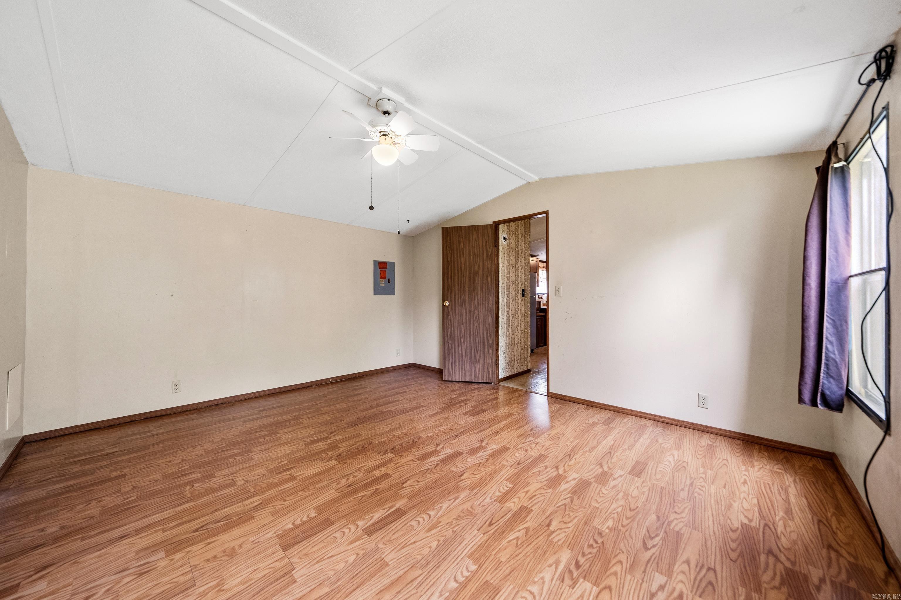 Lake Hamilton Outside - Residential