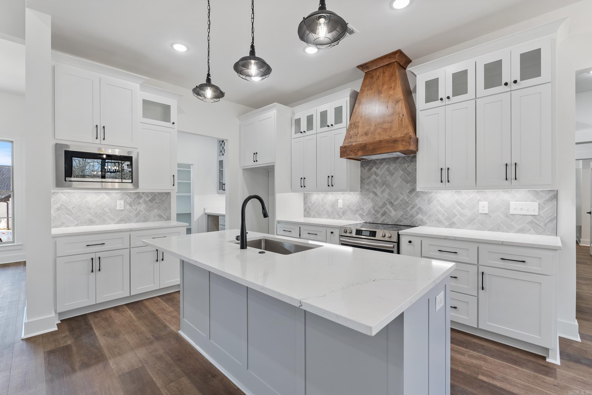 DENALI HEIGHTS - Residential