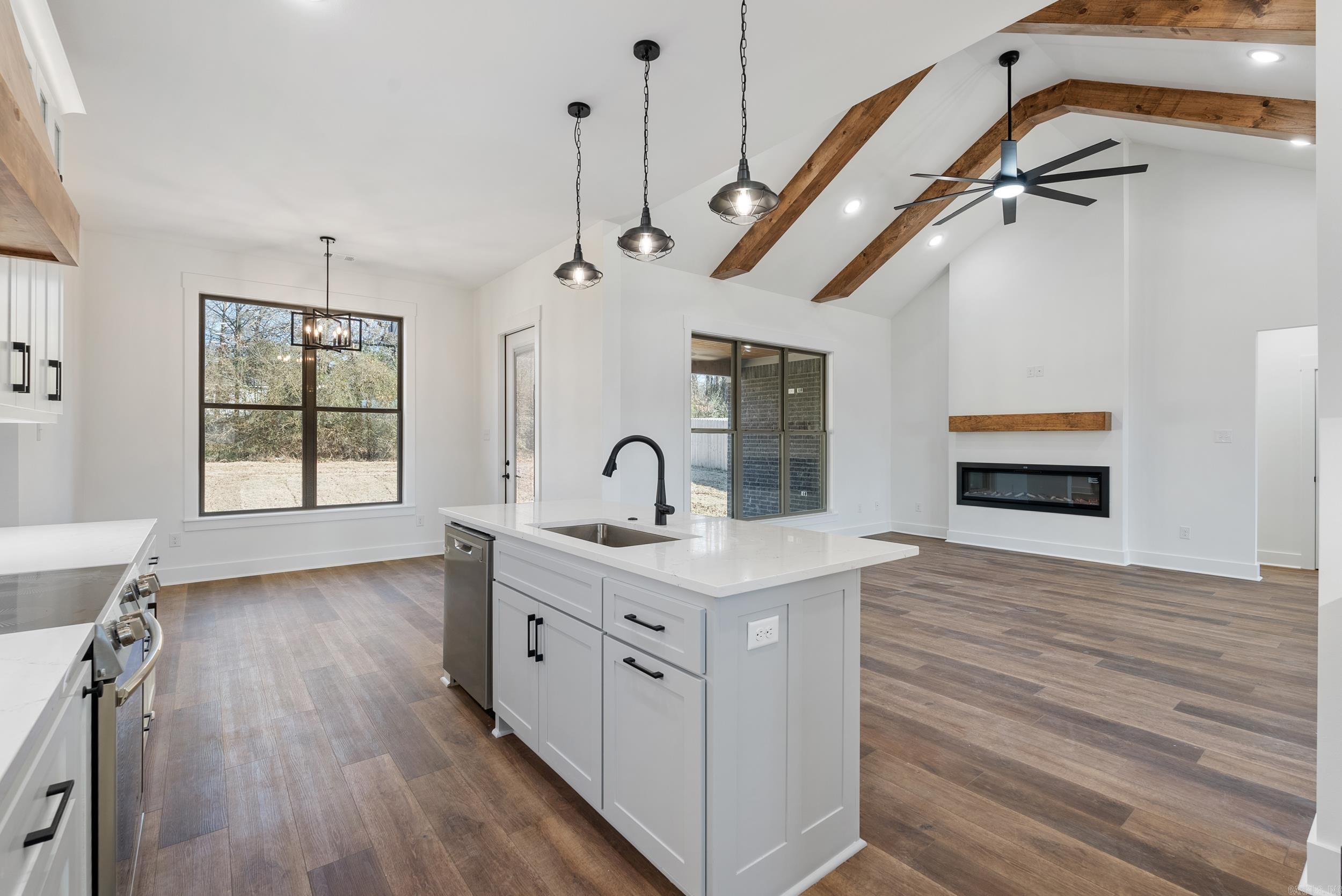 DENALI HEIGHTS - Residential