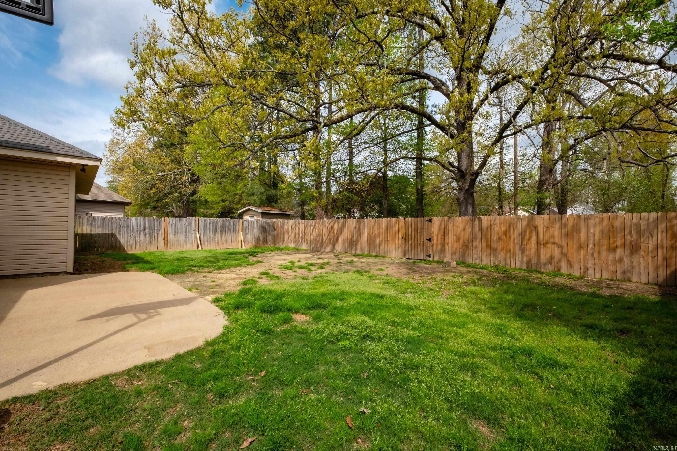 BENTLEY COURT - Residential