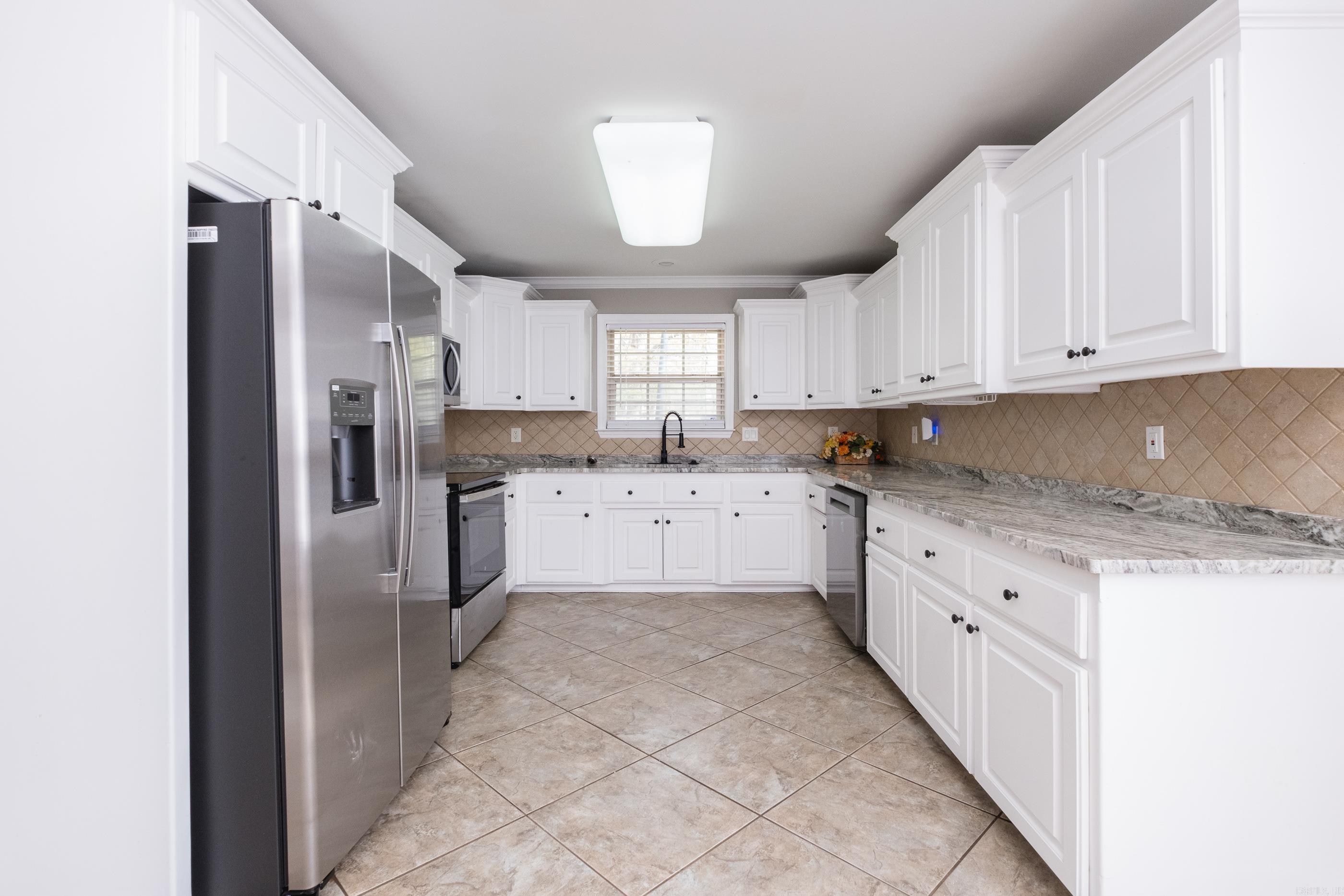 BENTLEY COURT - Residential