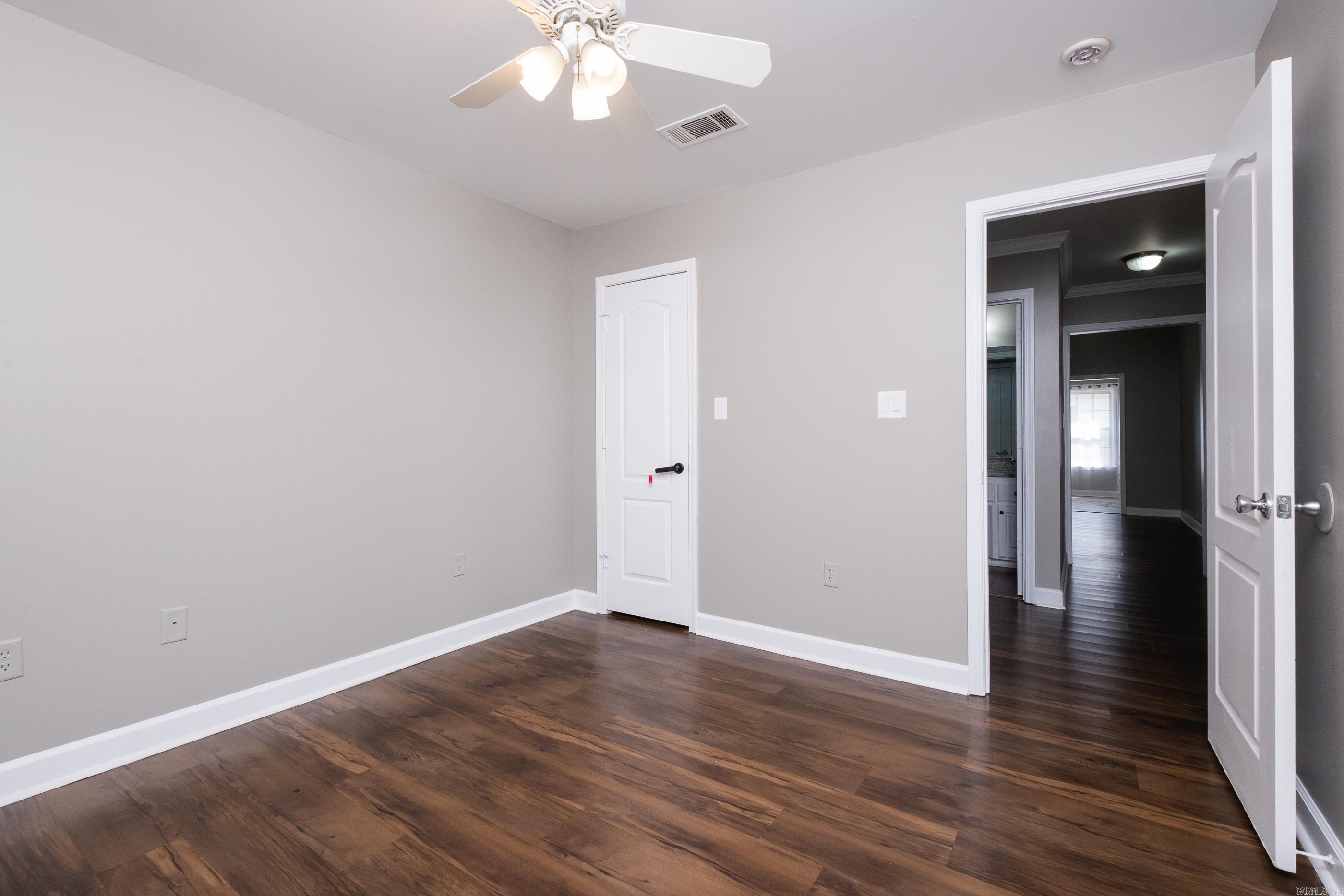 BENTLEY COURT - Residential