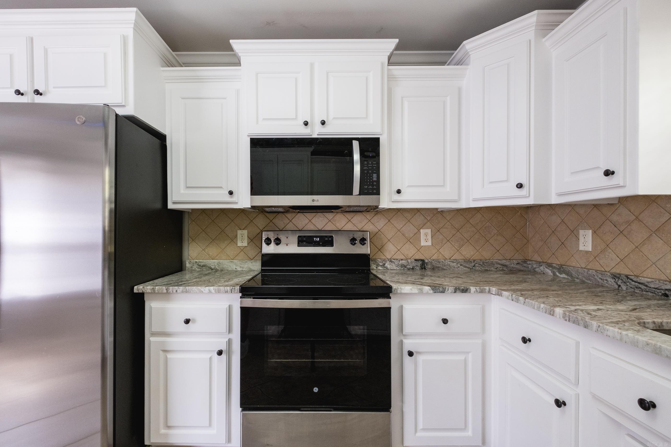 BENTLEY COURT - Residential