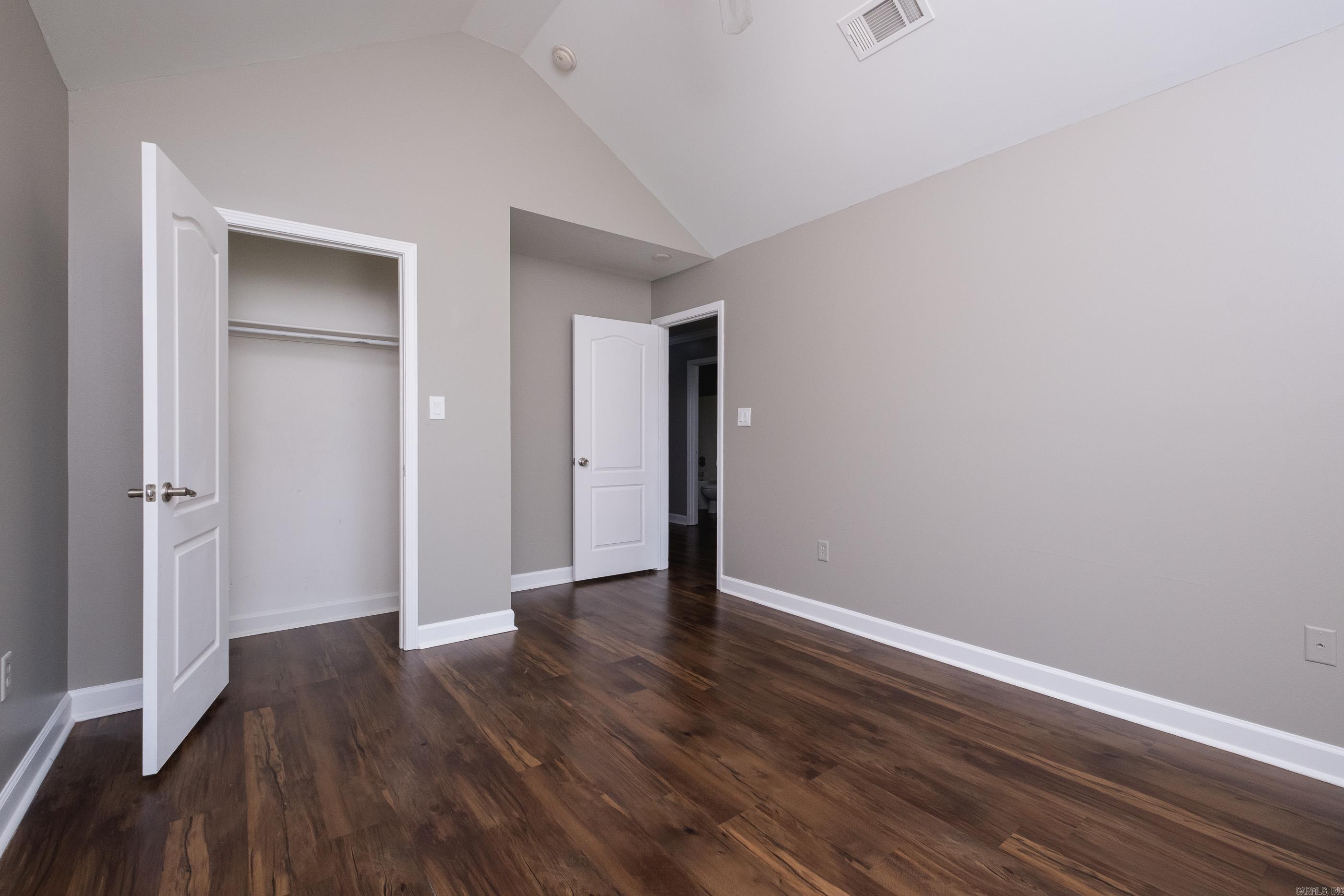 BENTLEY COURT - Residential