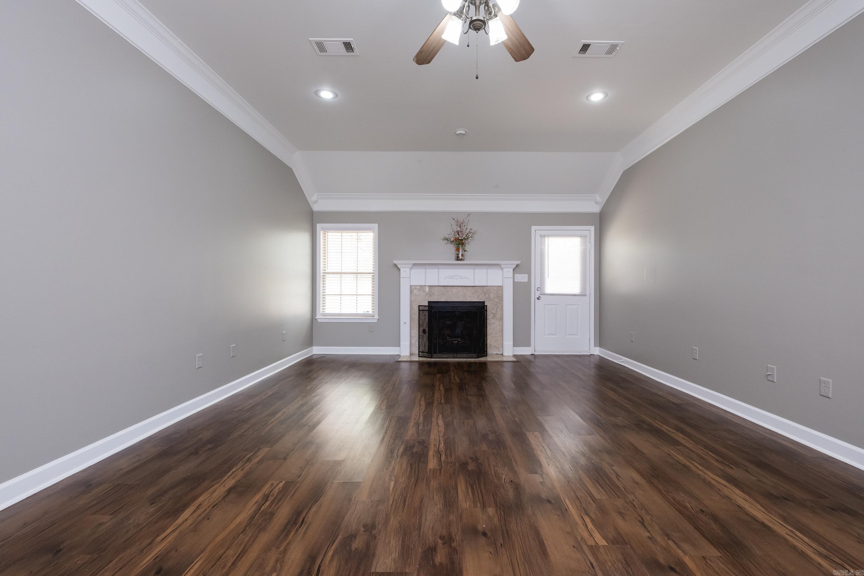 BENTLEY COURT - Residential