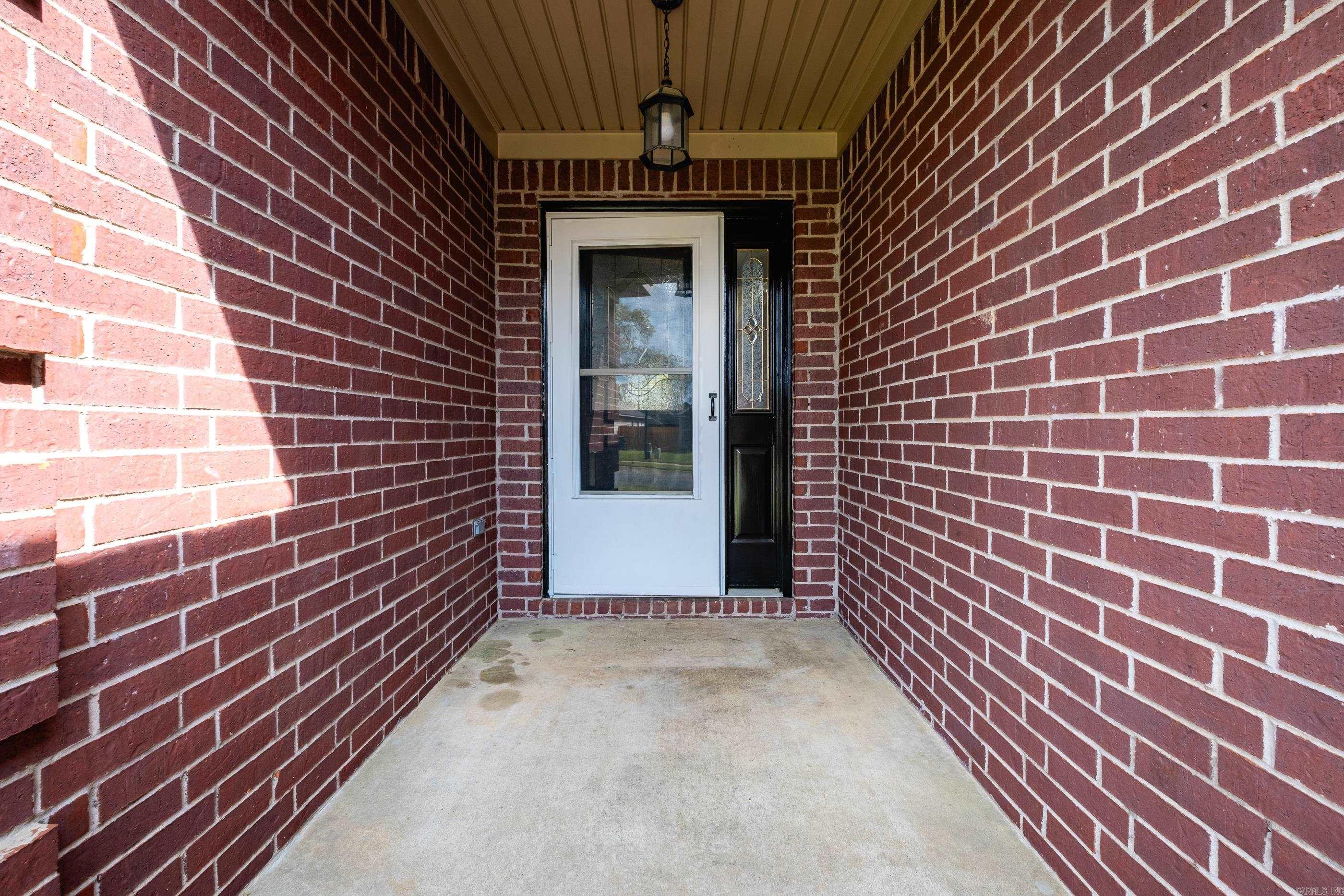 BENTLEY COURT - Residential