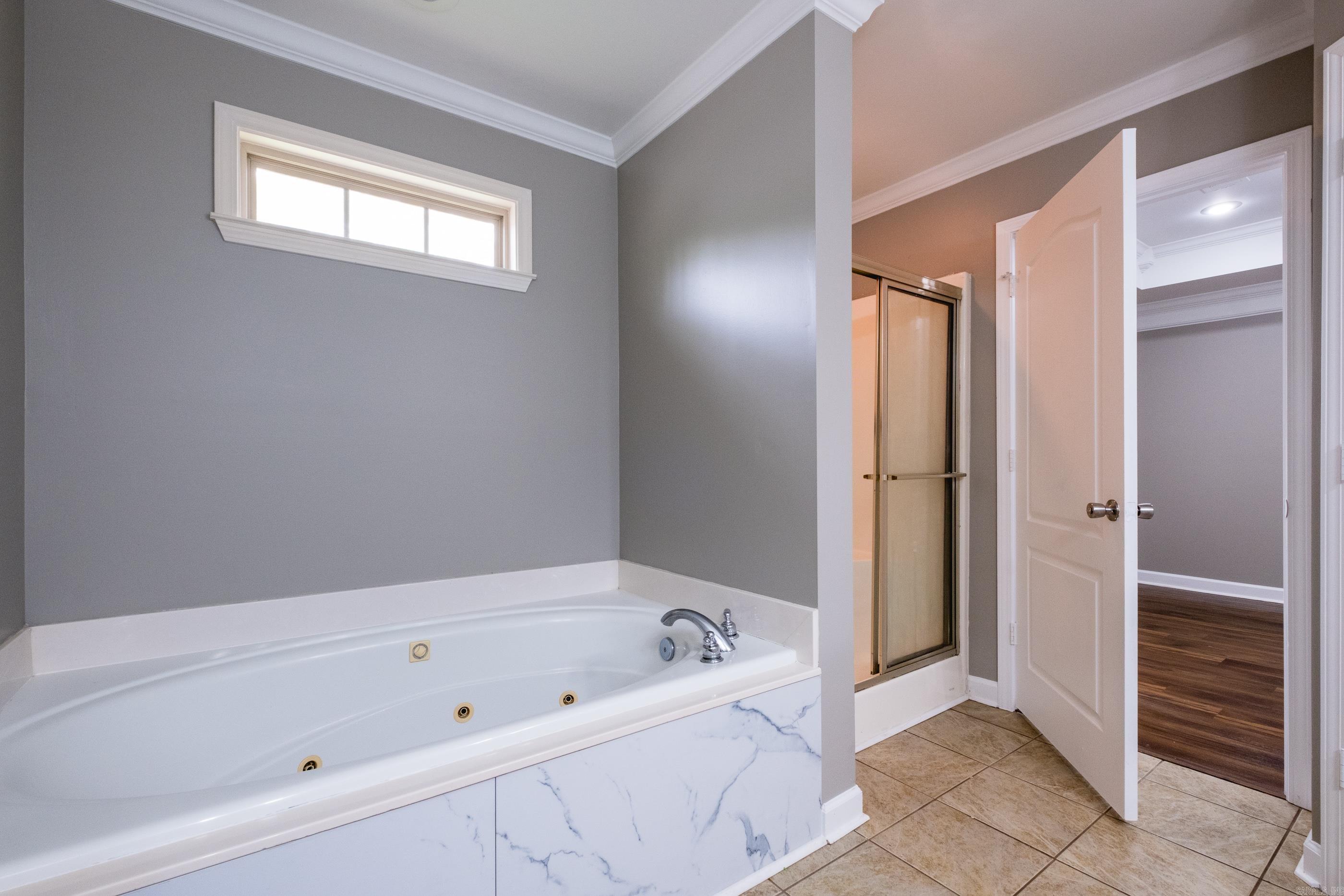 BENTLEY COURT - Residential