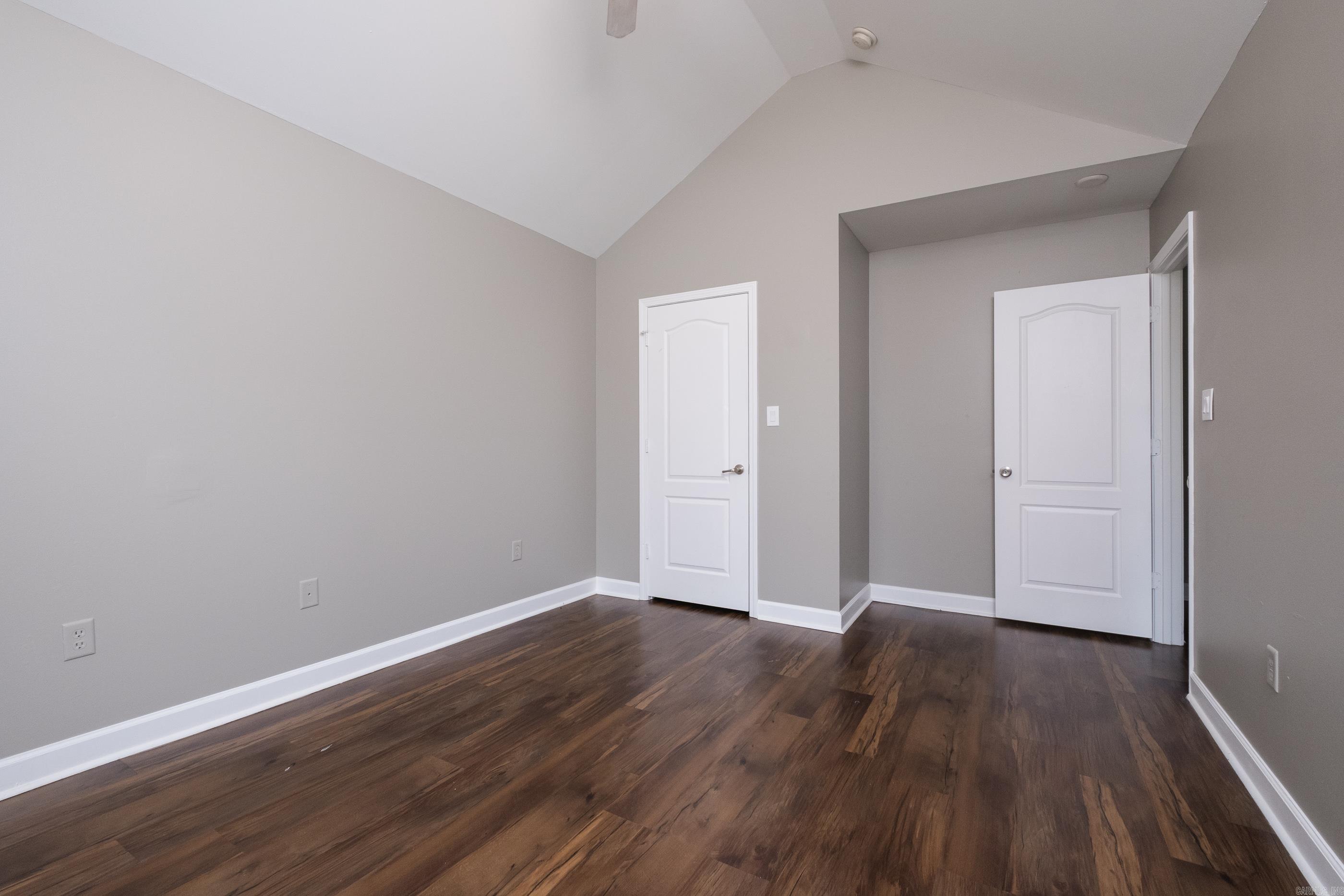 BENTLEY COURT - Residential