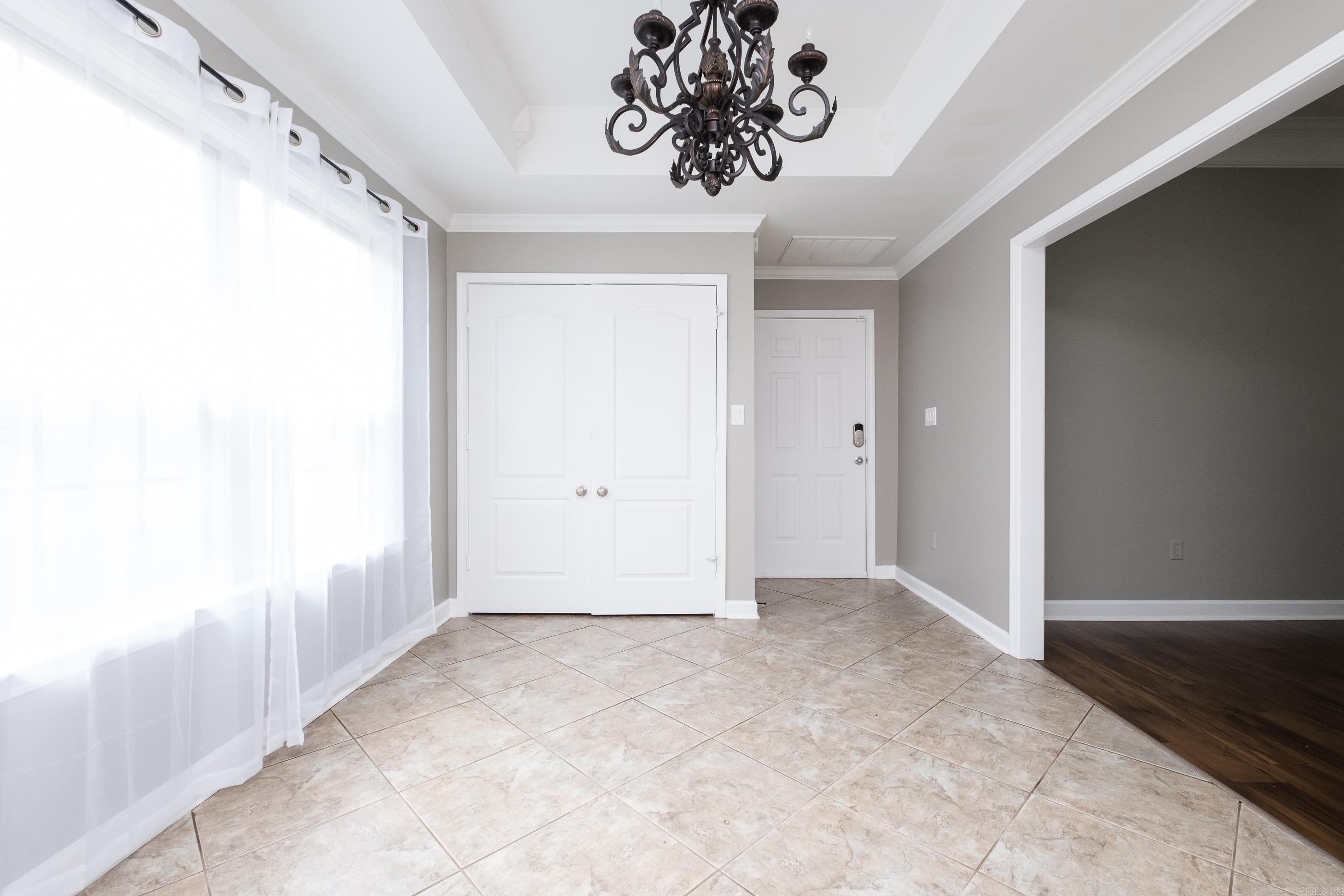 BENTLEY COURT - Residential