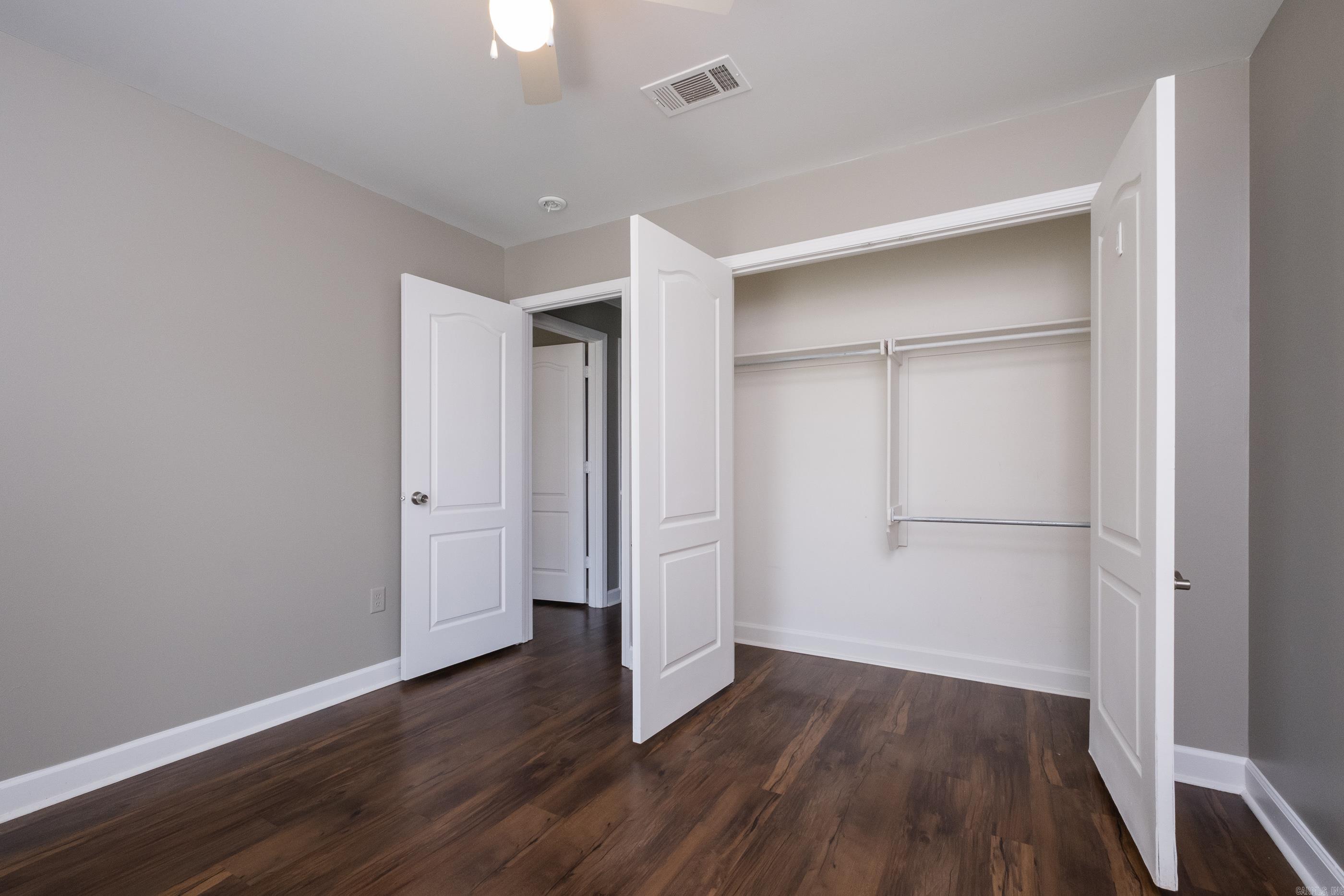 BENTLEY COURT - Residential