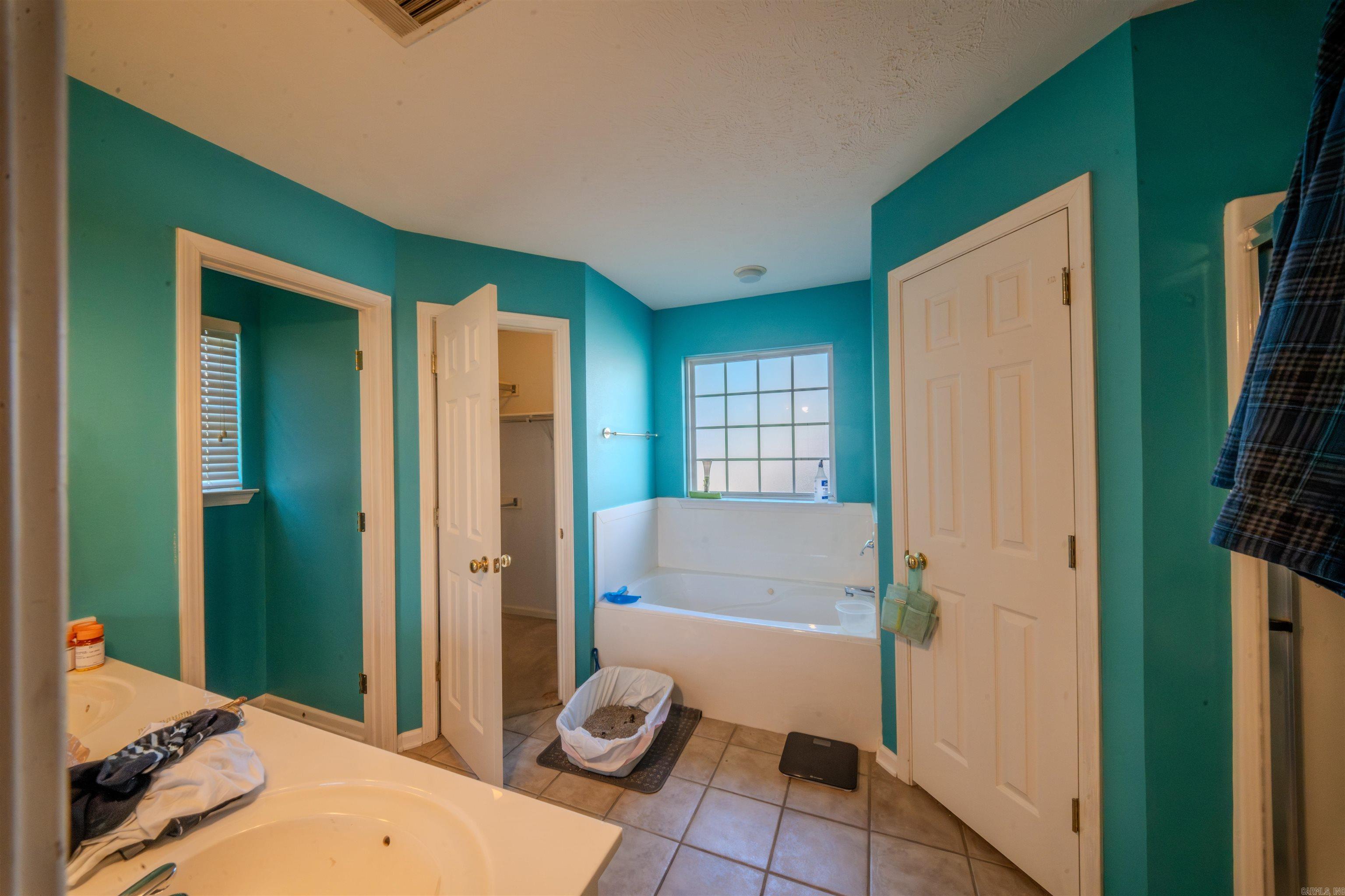 MEADOWRIDGE ESTATES - Residential