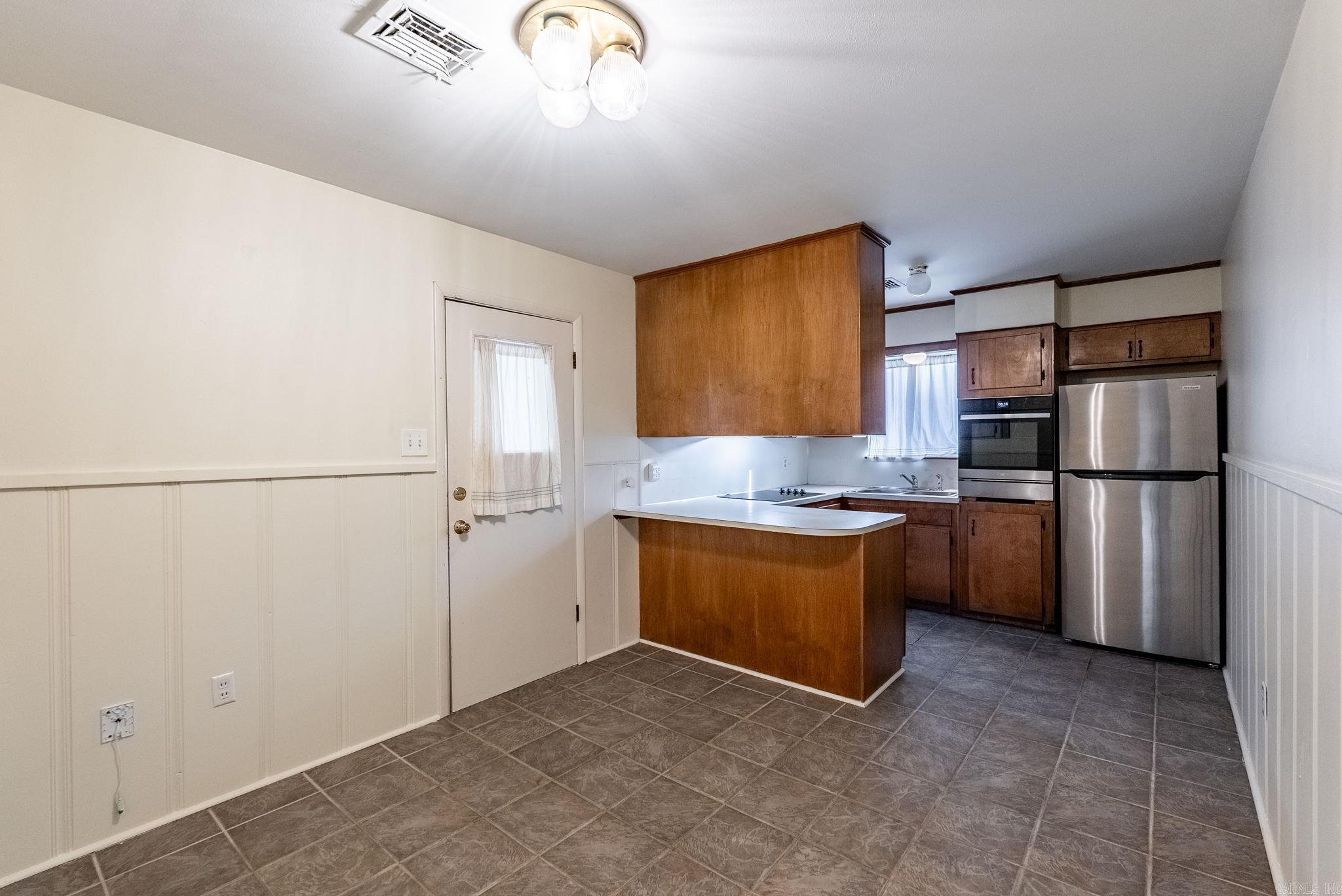 Riffel & Rhoten - Residential Lease