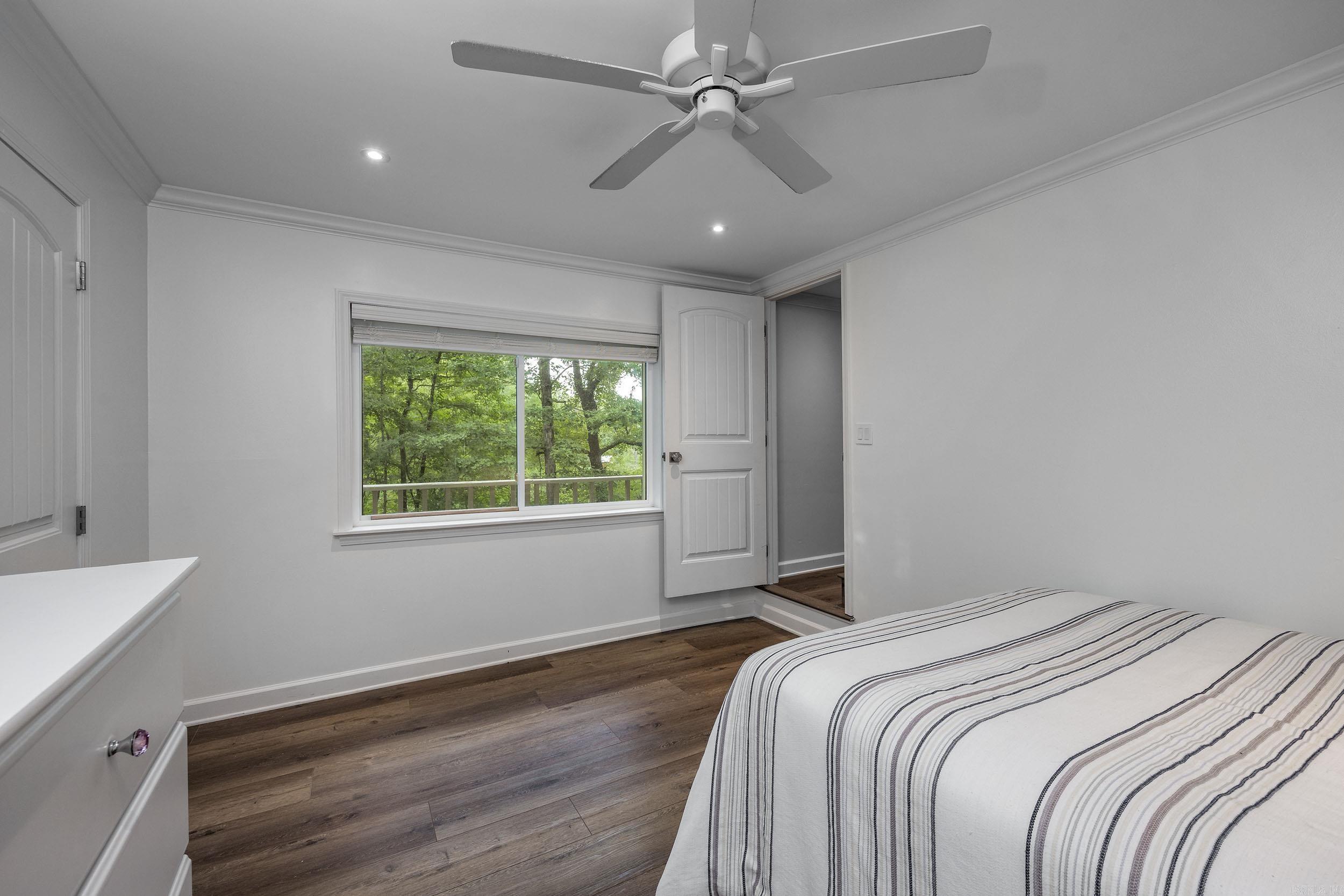 SPRING VALLEY MANOR - Residential