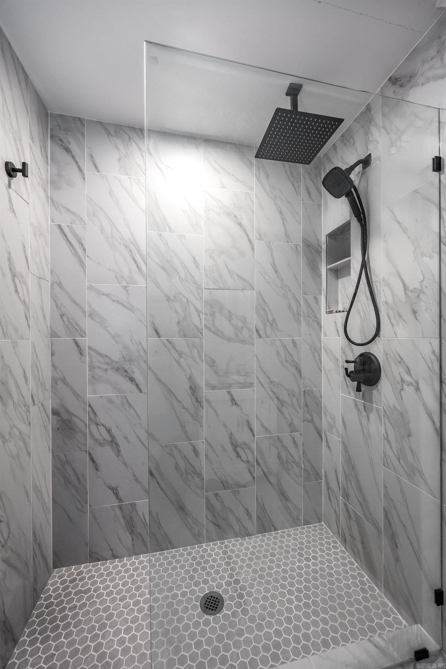 SPRING VALLEY MANOR - Residential