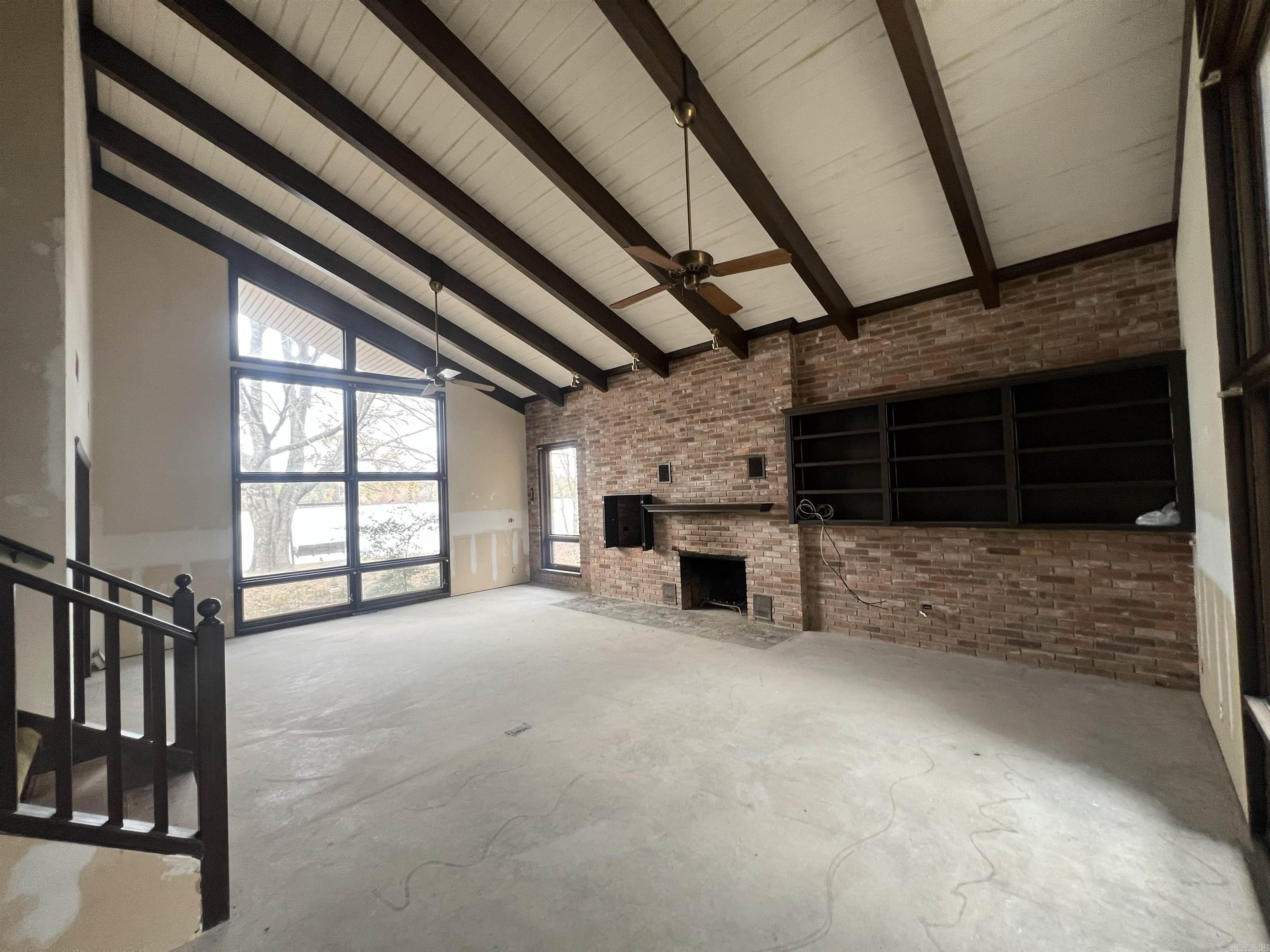 BRIDGES WALKER - Residential