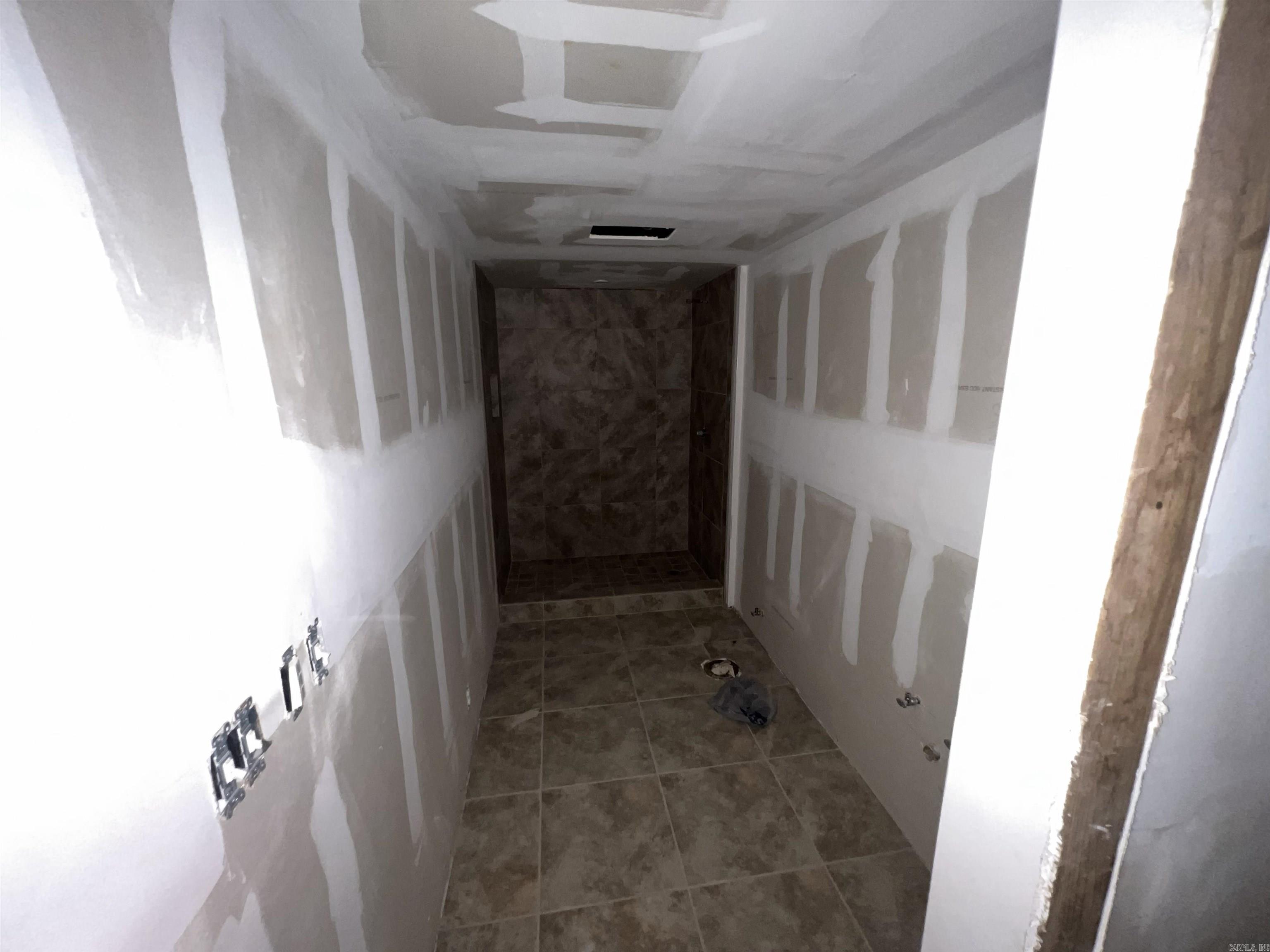 BRIDGES WALKER - Residential