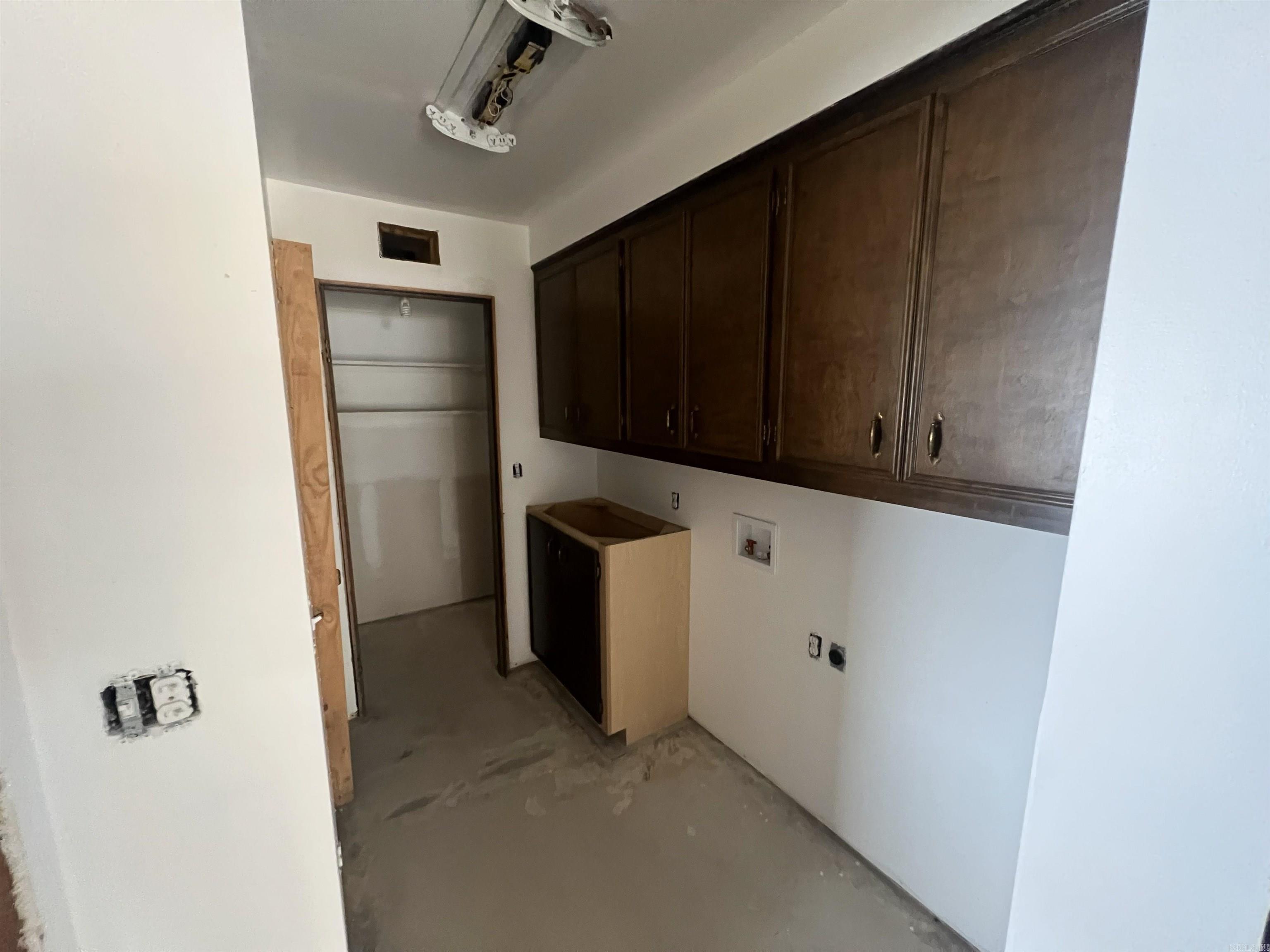 BRIDGES WALKER - Residential