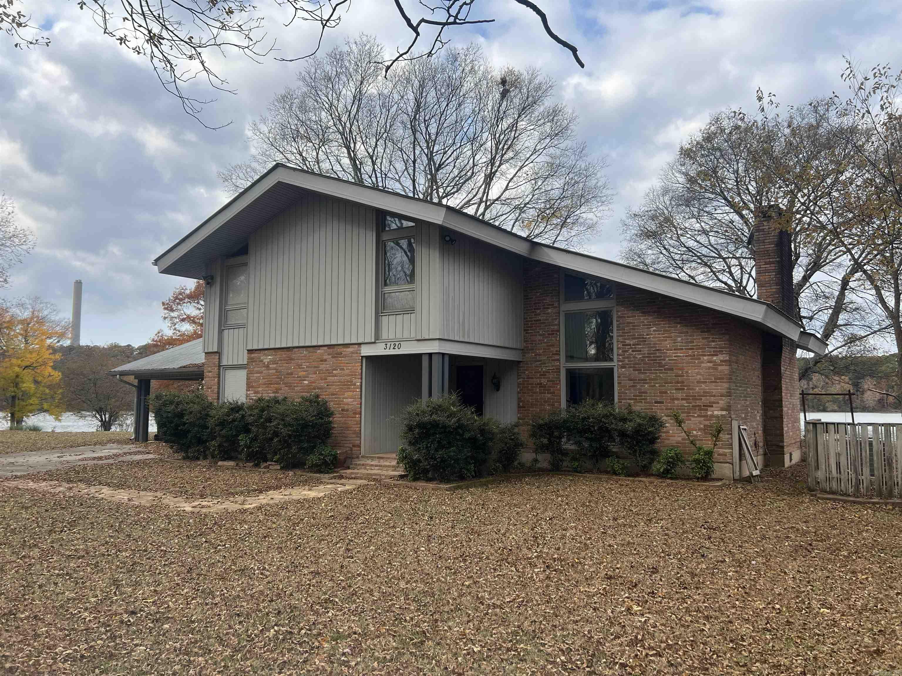 BRIDGES WALKER - Residential