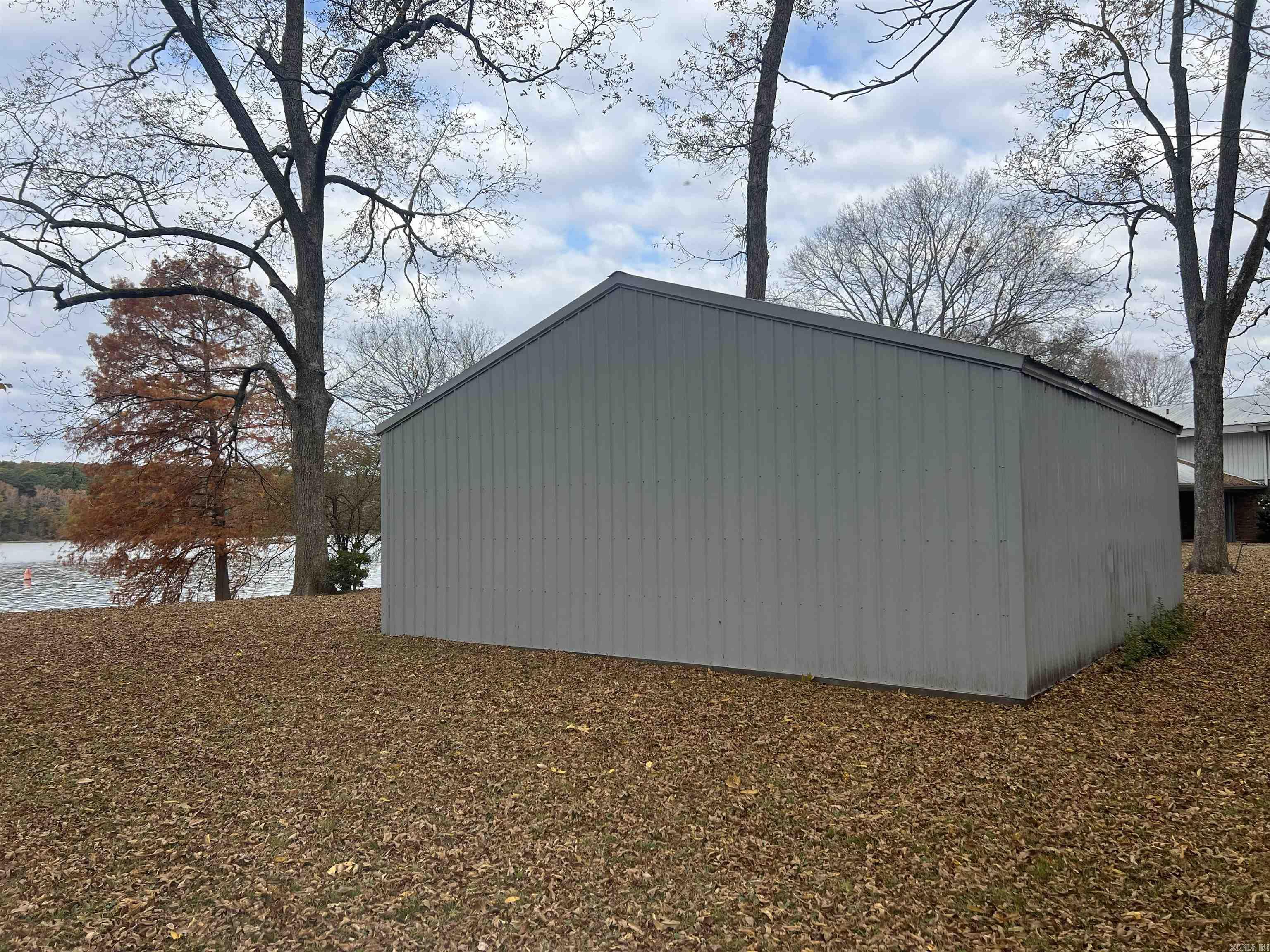 BRIDGES WALKER - Residential