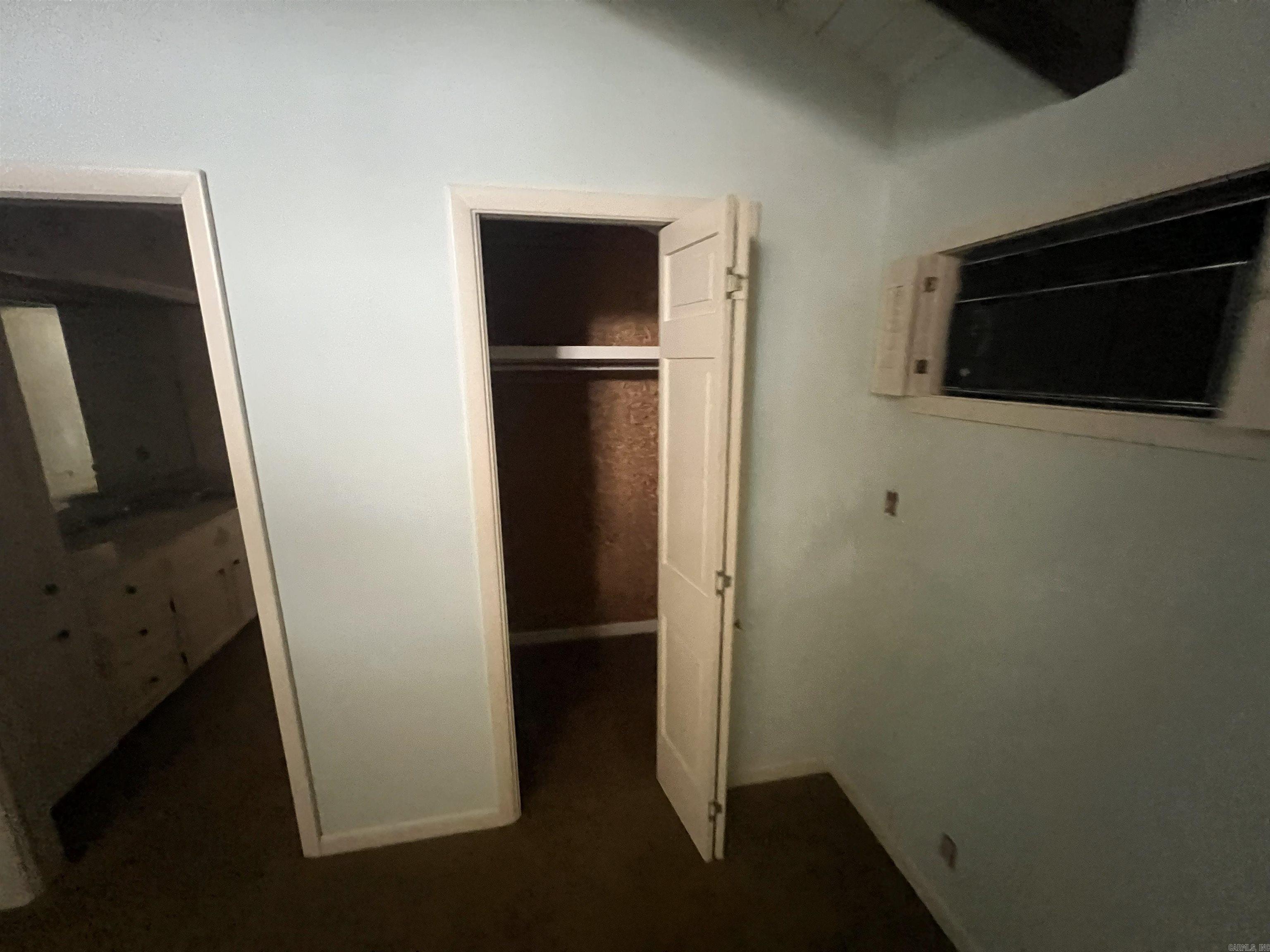 BRIDGES WALKER - Residential