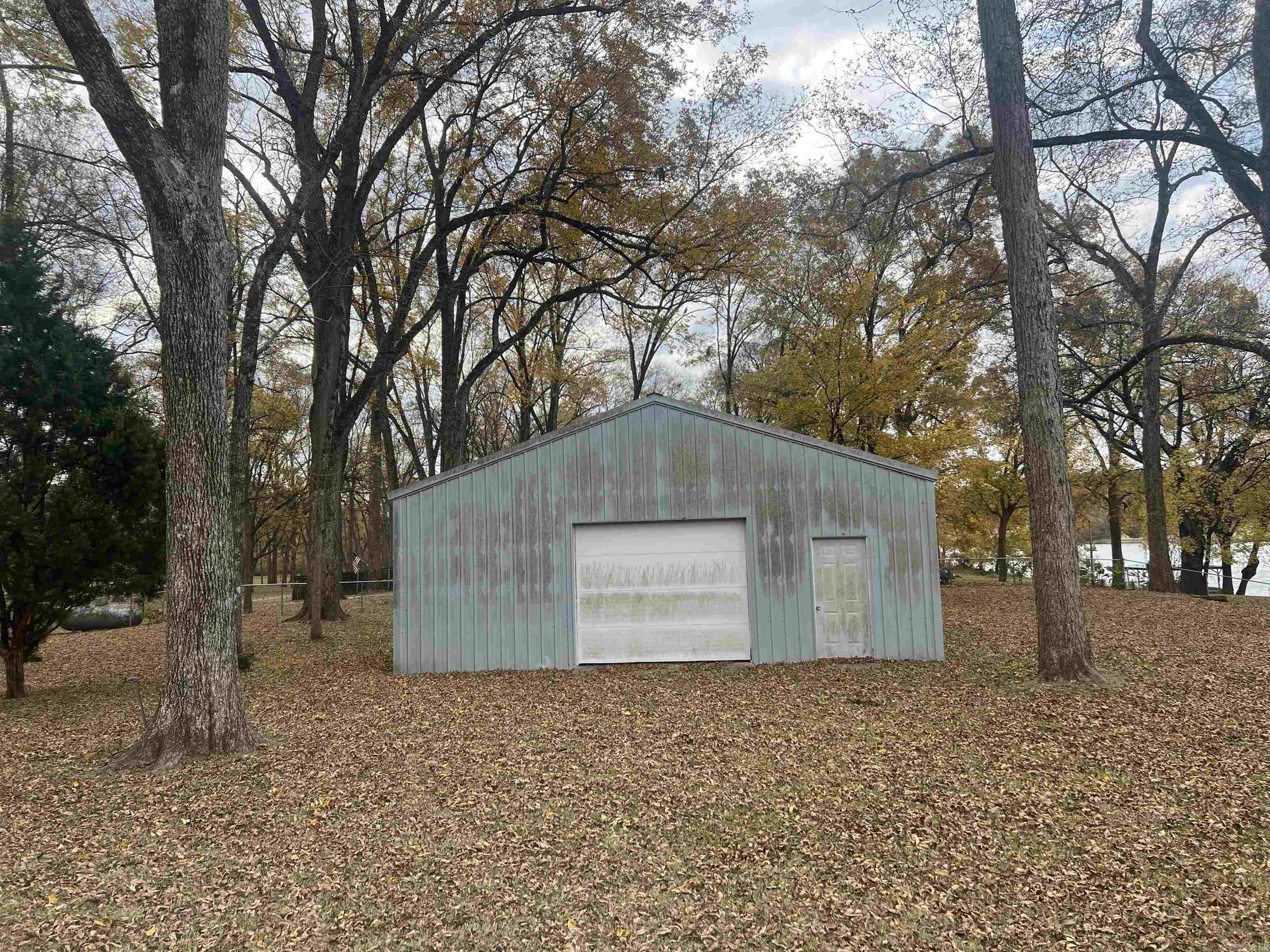 BRIDGES WALKER - Residential