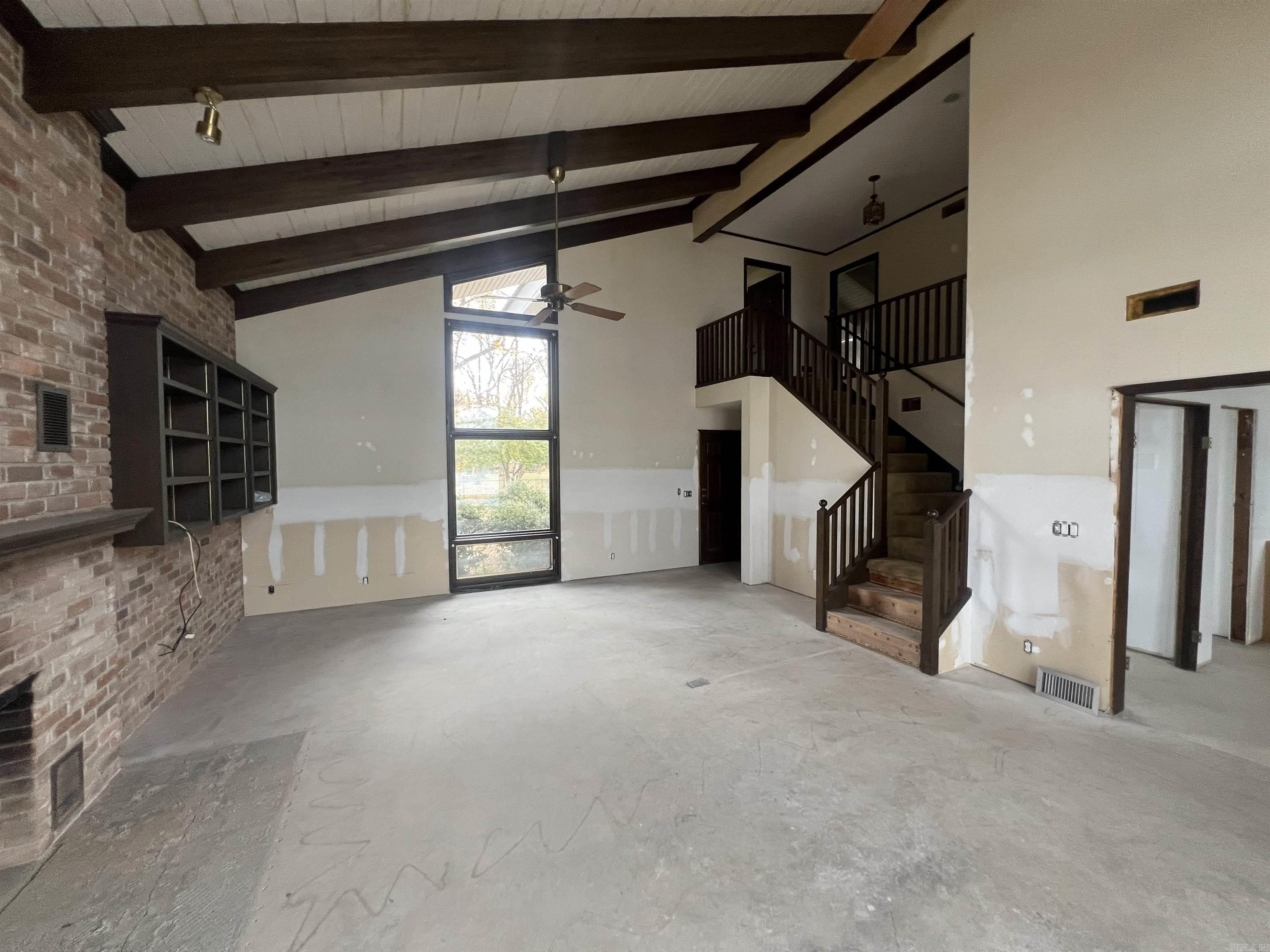 BRIDGES WALKER - Residential