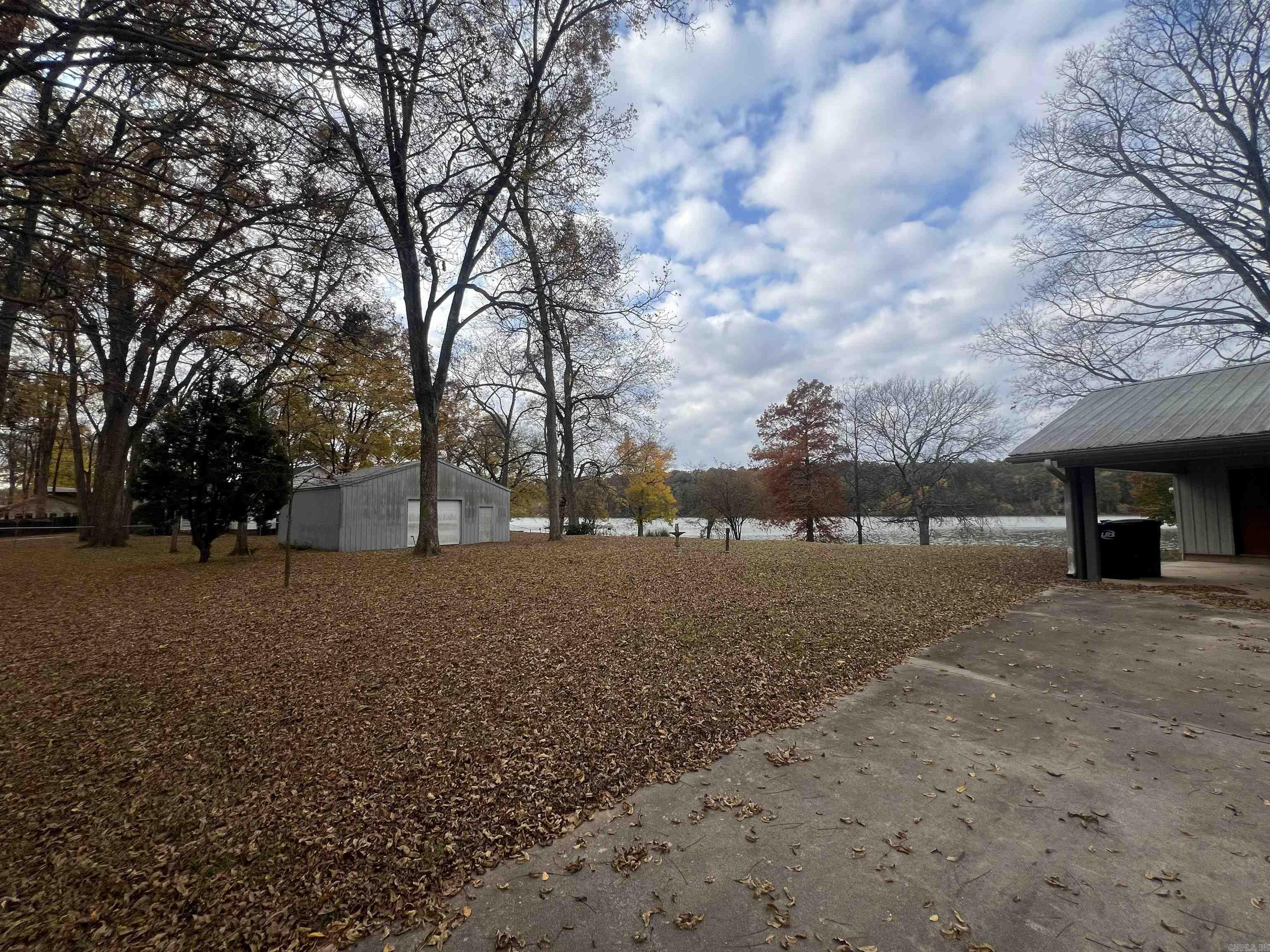 BRIDGES WALKER - Residential