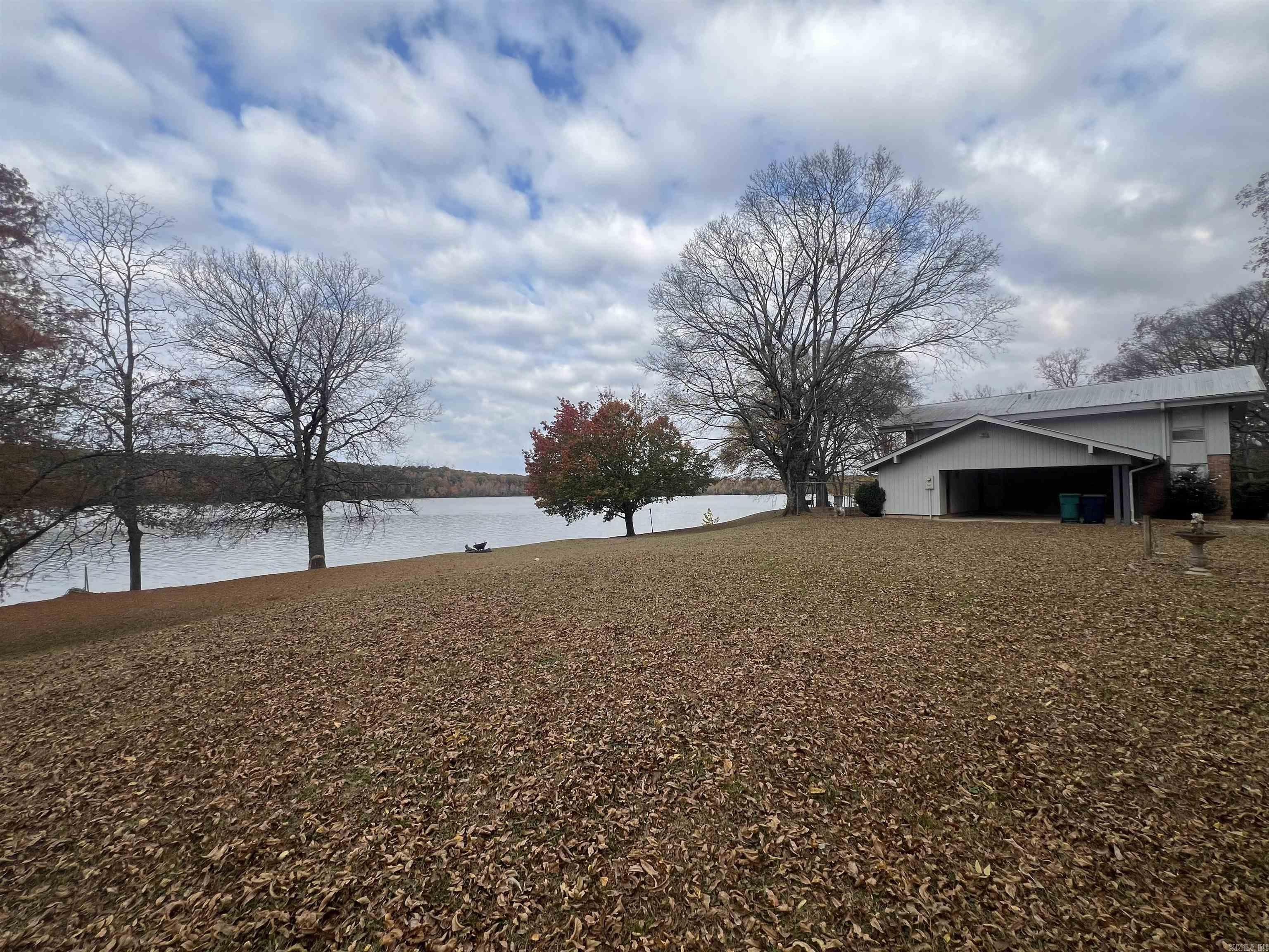 BRIDGES WALKER - Residential