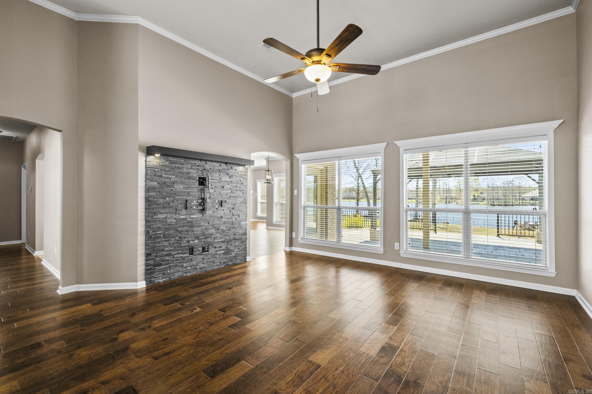 AUSTIN LAKES ON THE BAY ADDN - Residential