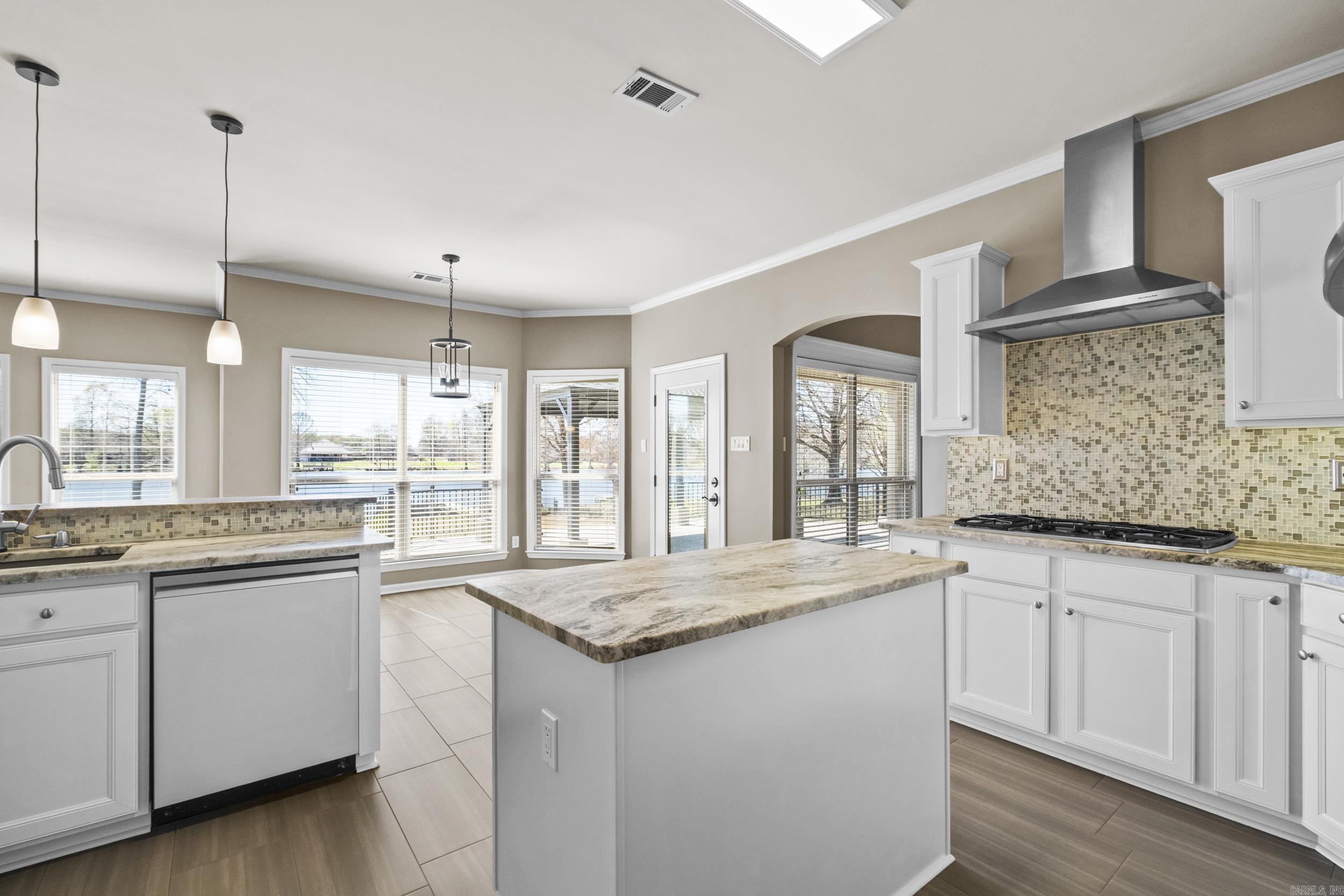 AUSTIN LAKES ON THE BAY ADDN - Residential