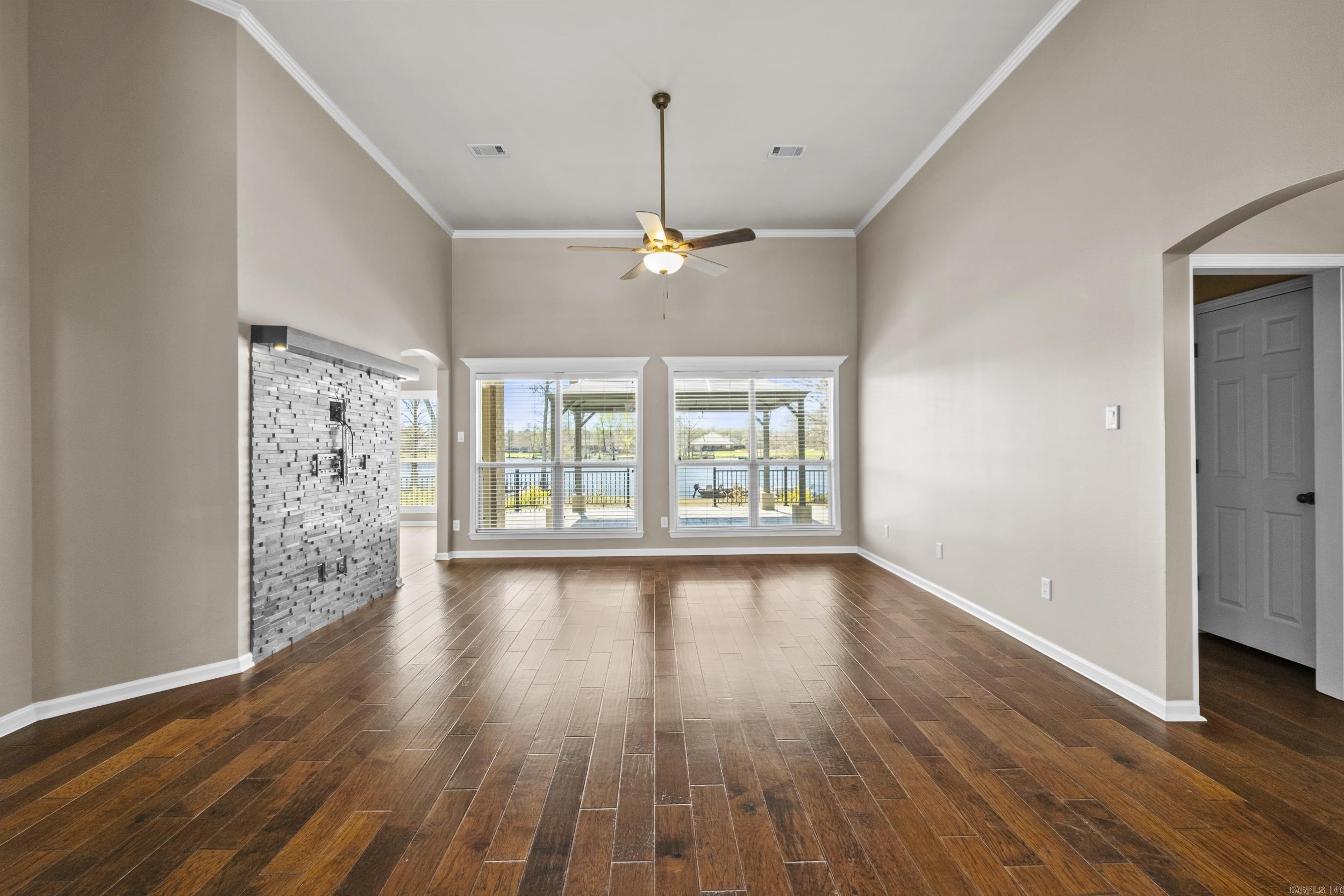 AUSTIN LAKES ON THE BAY ADDN - Residential