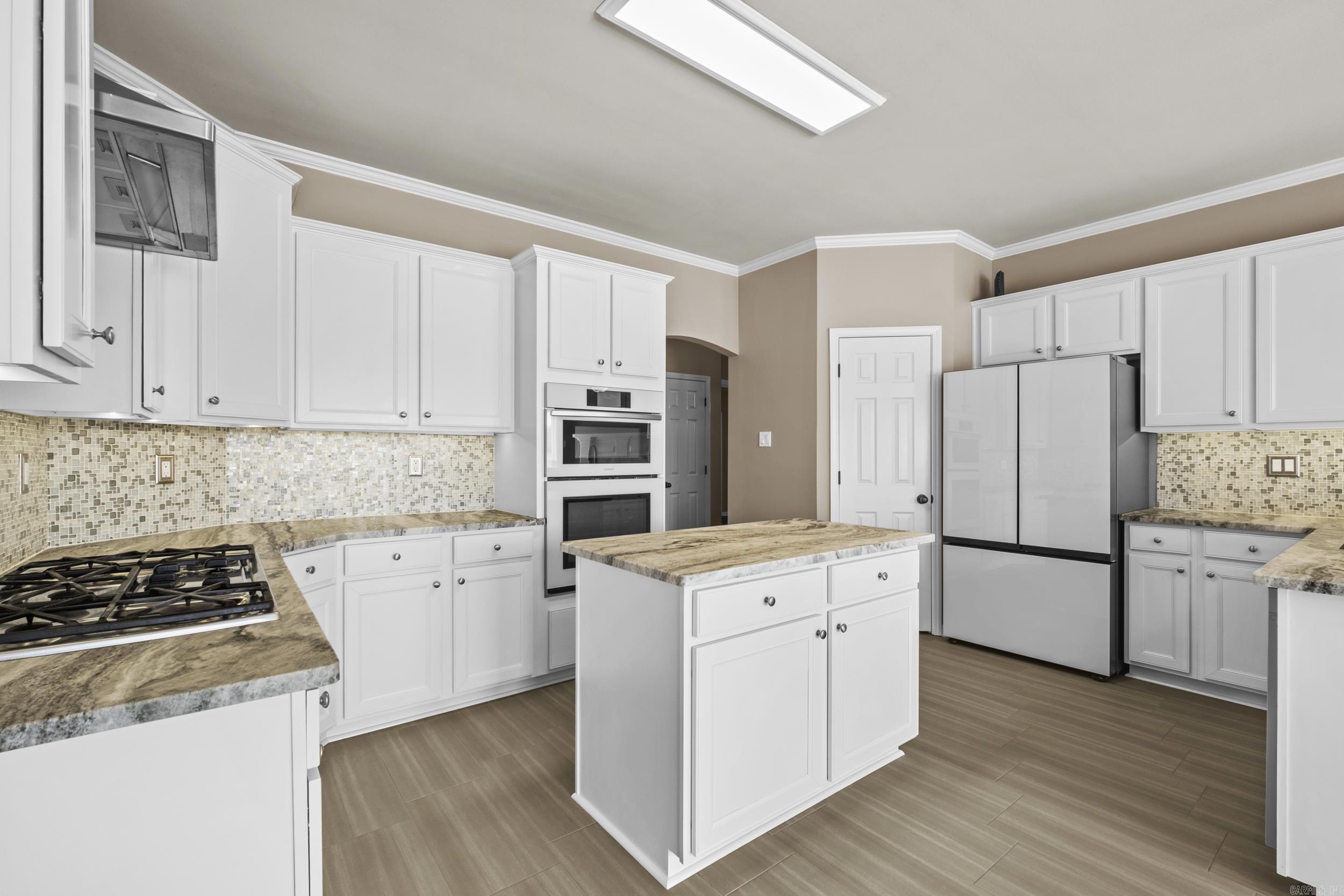 AUSTIN LAKES ON THE BAY ADDN - Residential